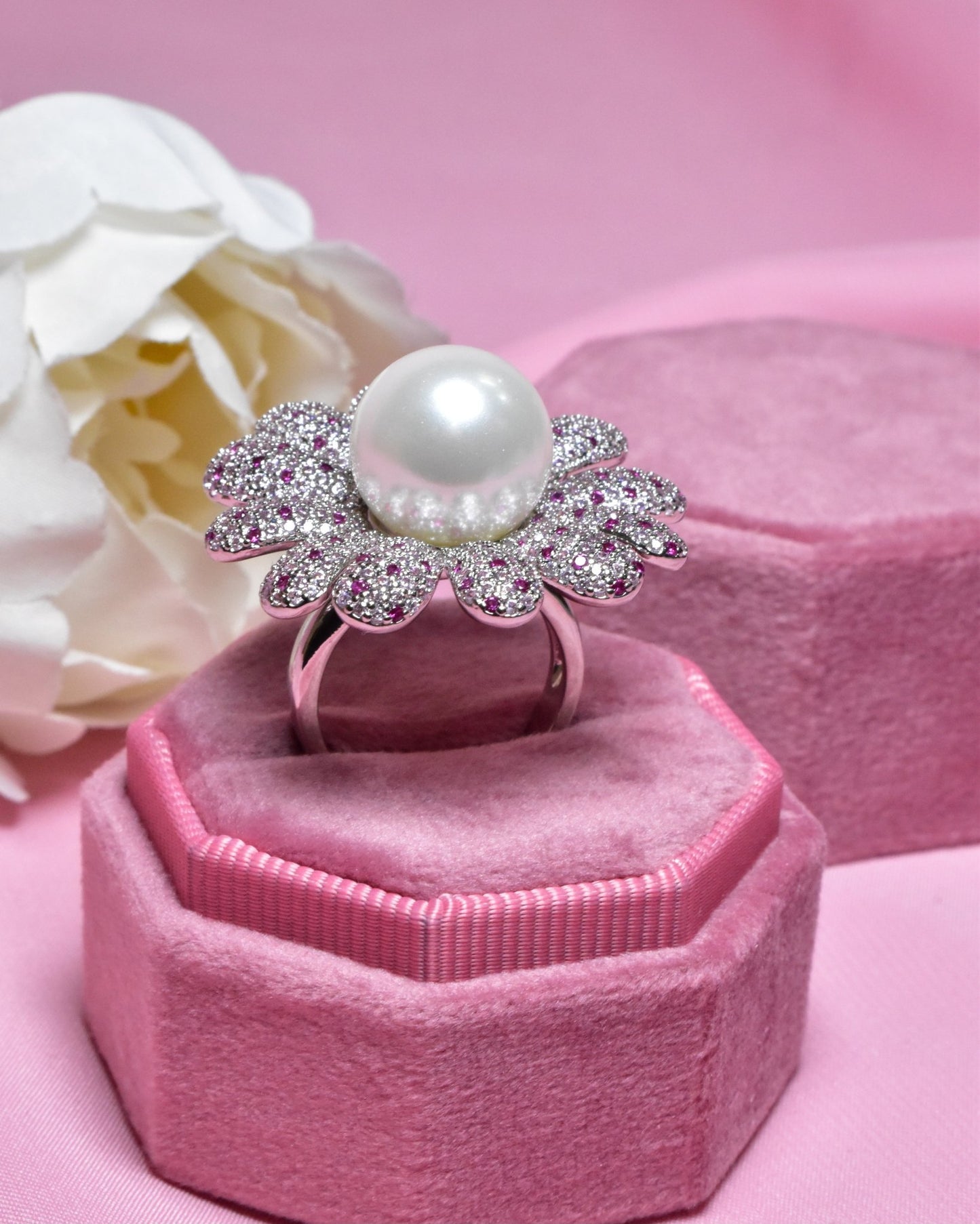 Zilal Pearl Ring