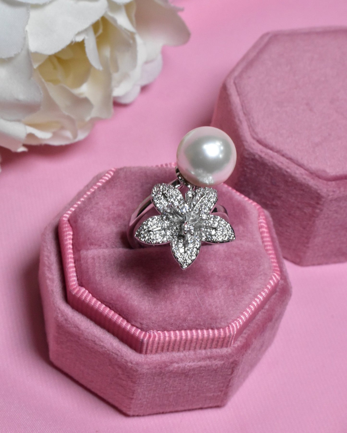 Mawdah Pearl Rings