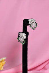 Khalida Dainty Earrings 1