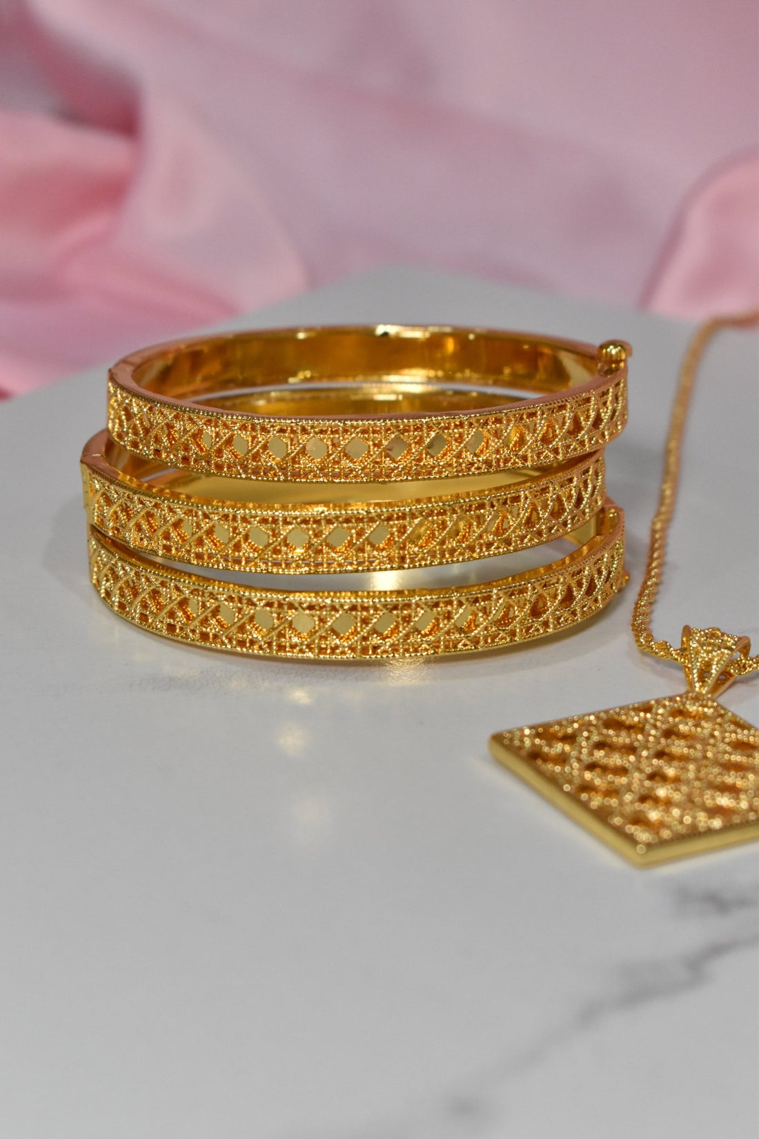 Azza Gorgeous Golden Set 4