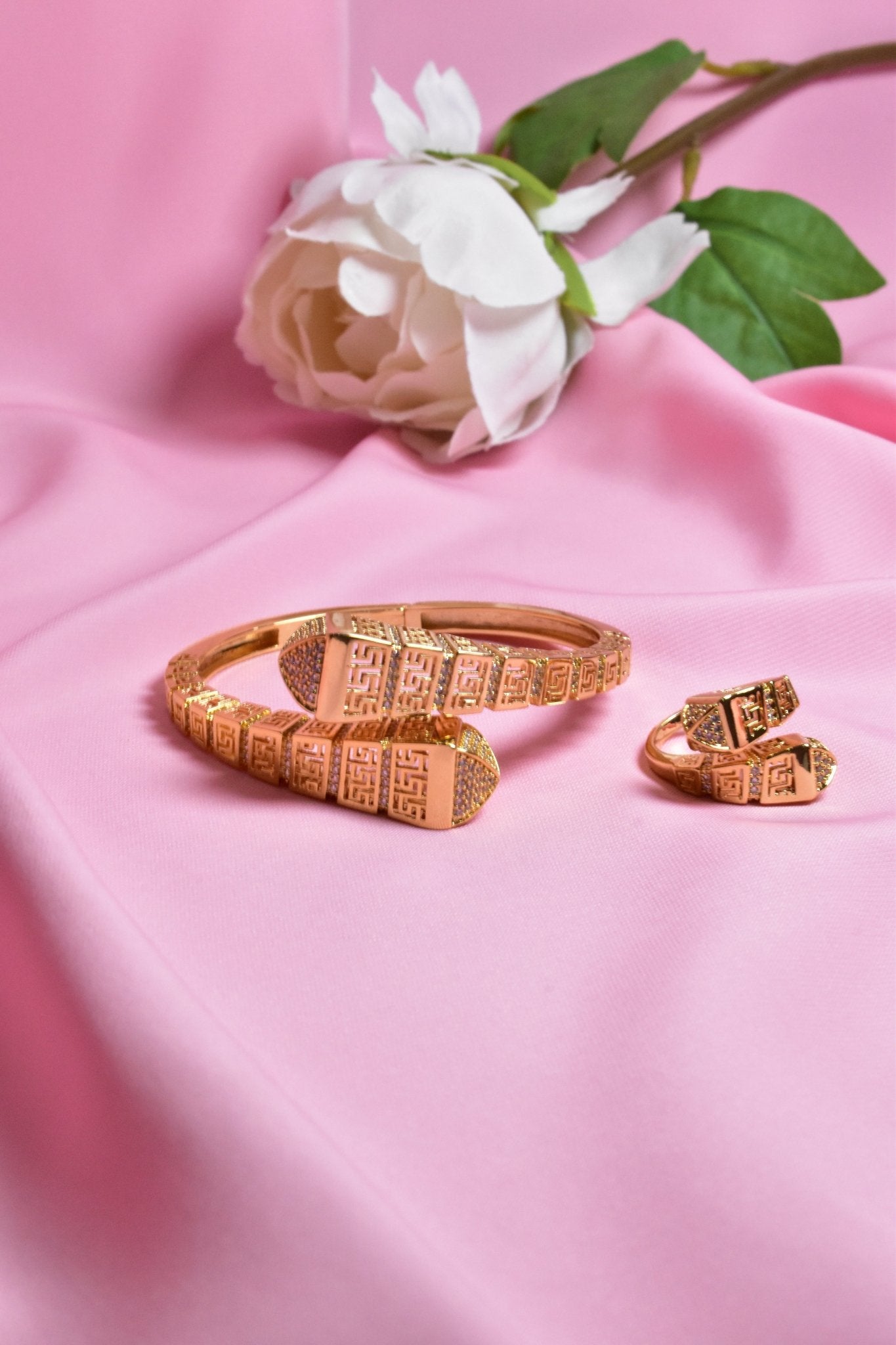 Masayil Unique Bracelet Ring Set