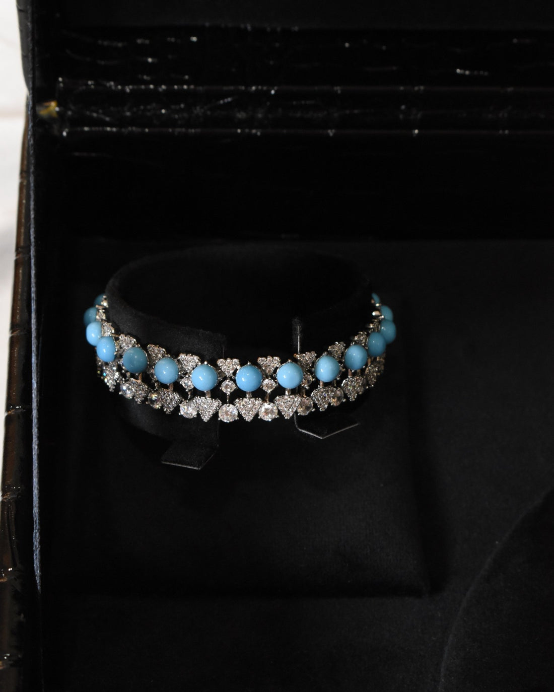 Emma Gorgeous Pearl Set — Jewelry Set, Kuwait — 5