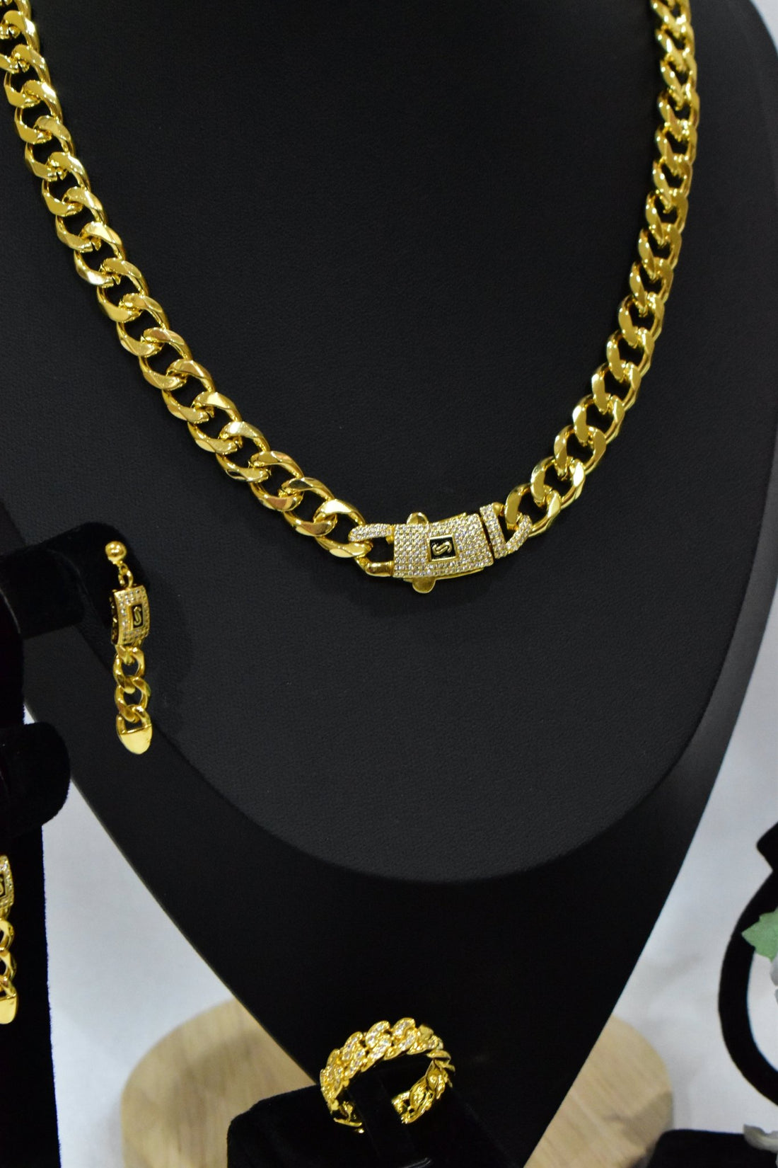 Lujain Stylish Set 4