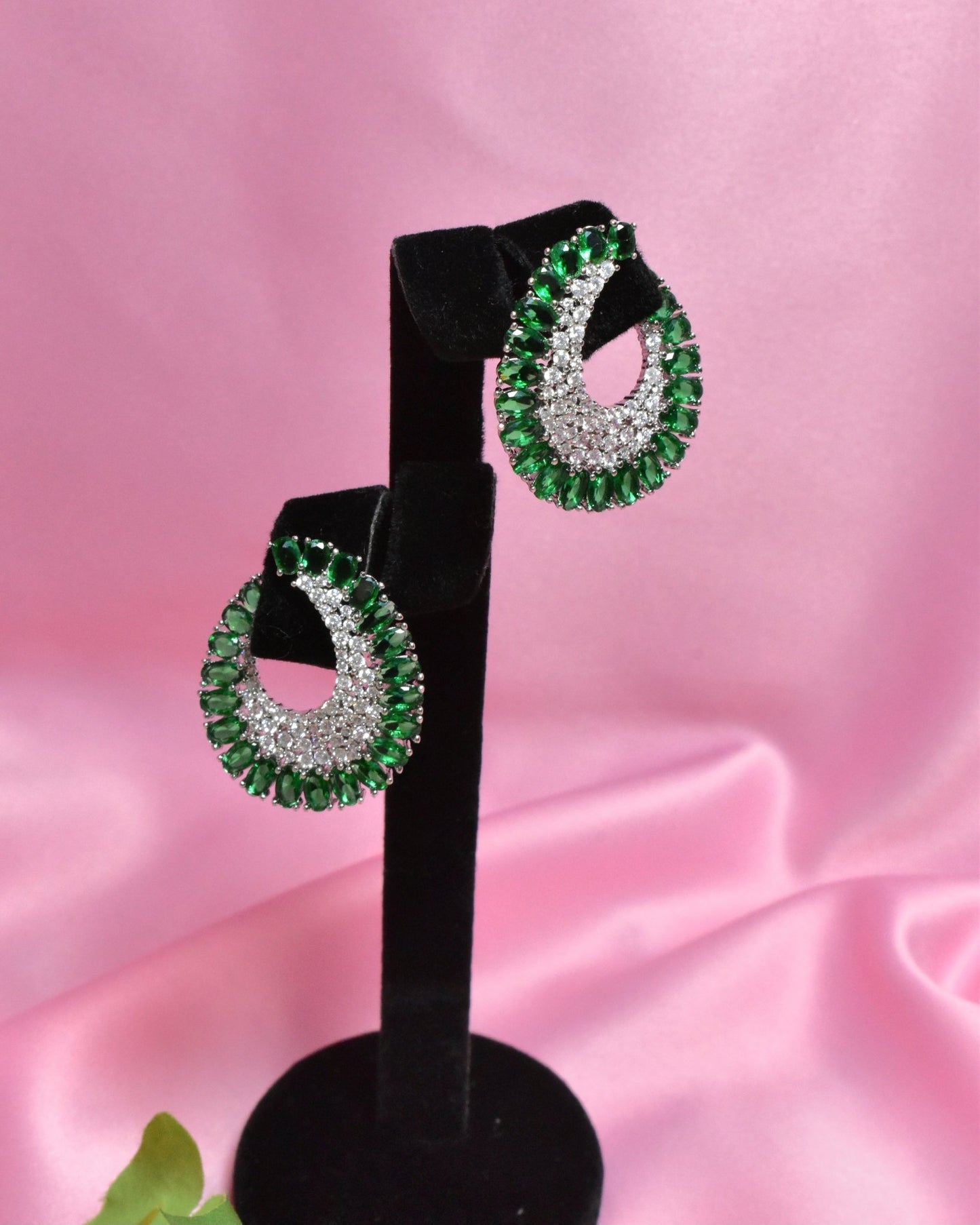 Asalat Green Earrings