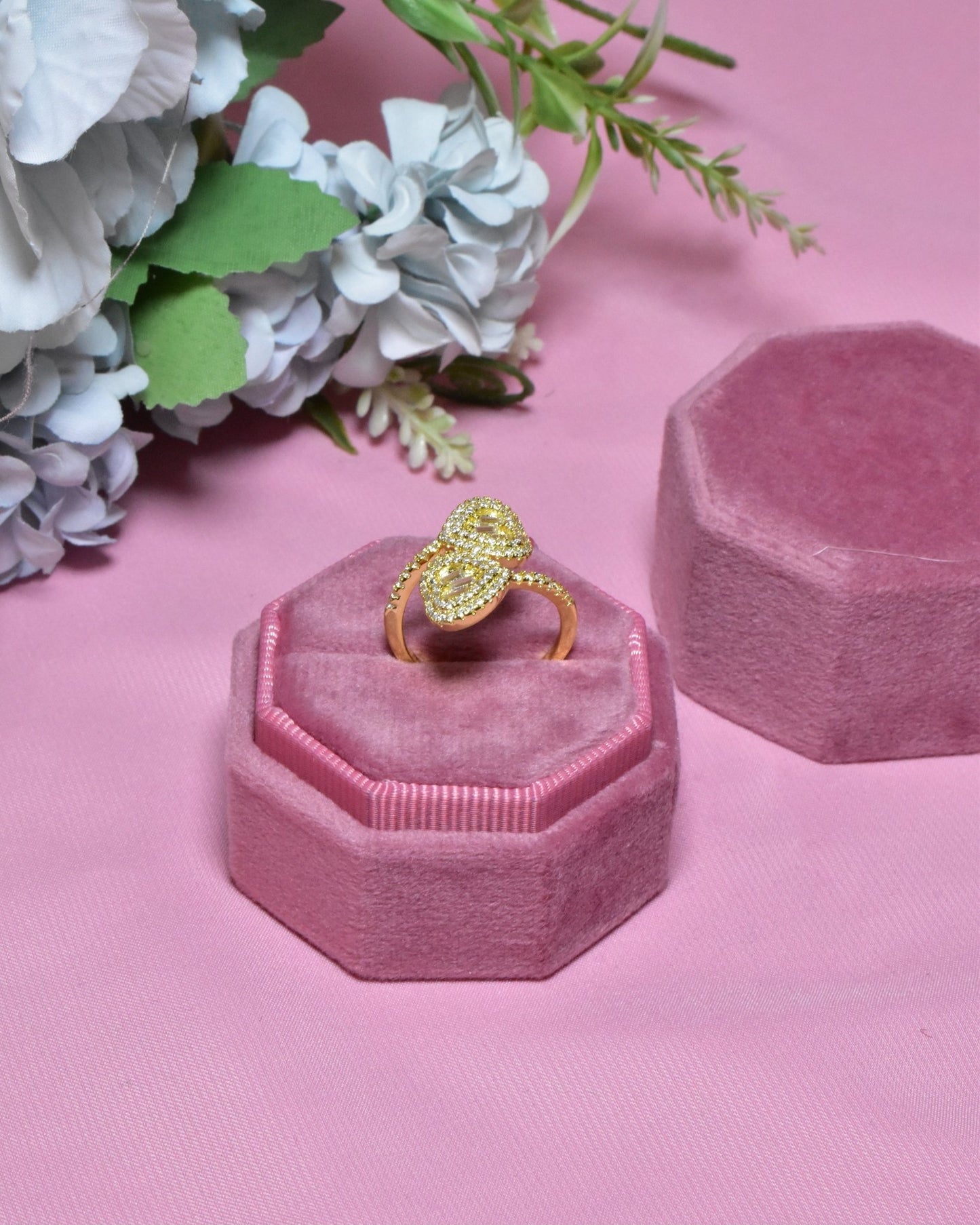 Anqoud Hearts Ring