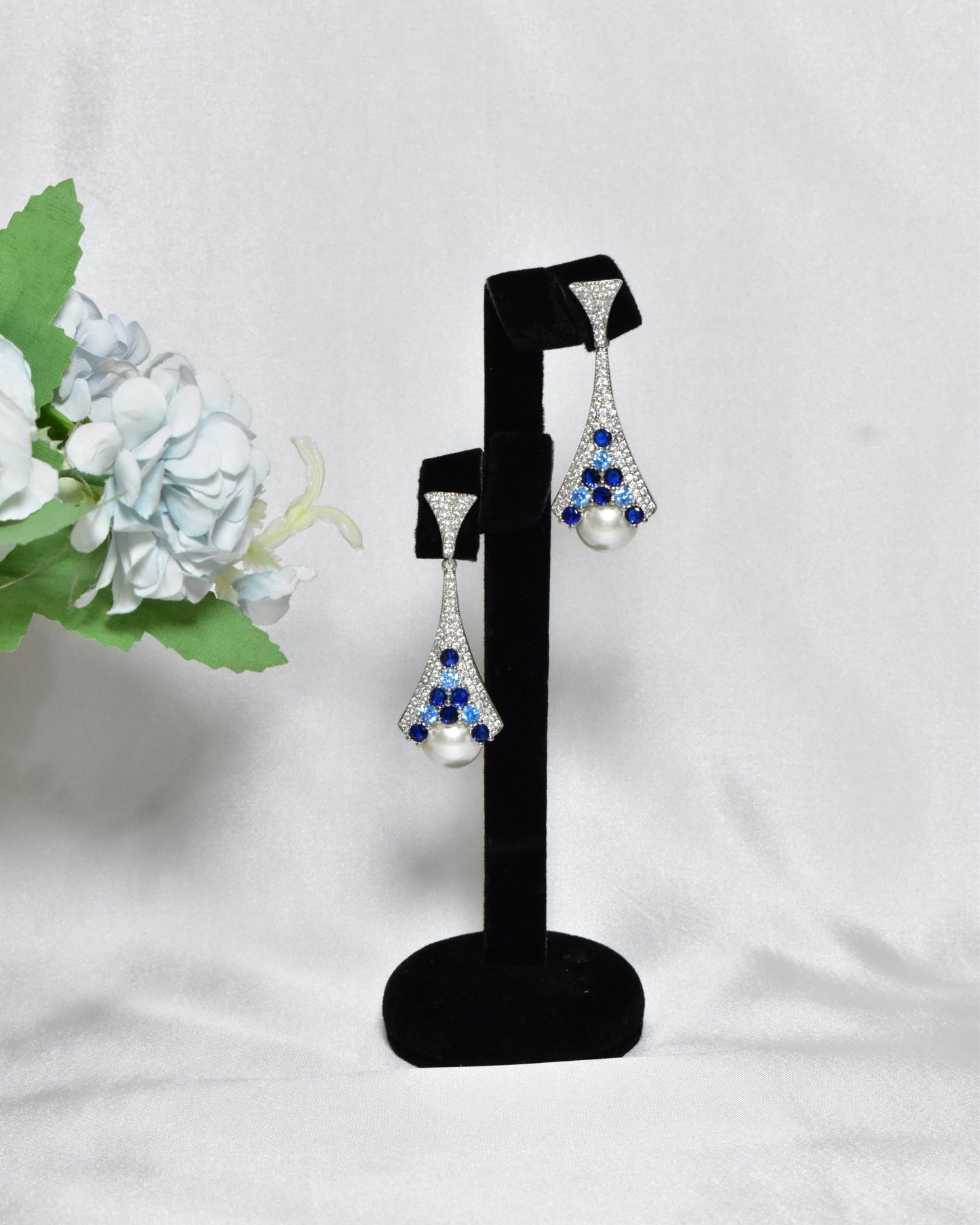 Layal Enchanting Pearl Earrings