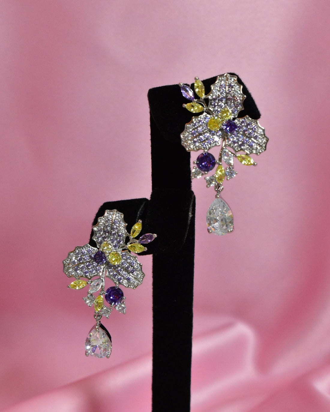 Zinat Sparkling Earrings 2