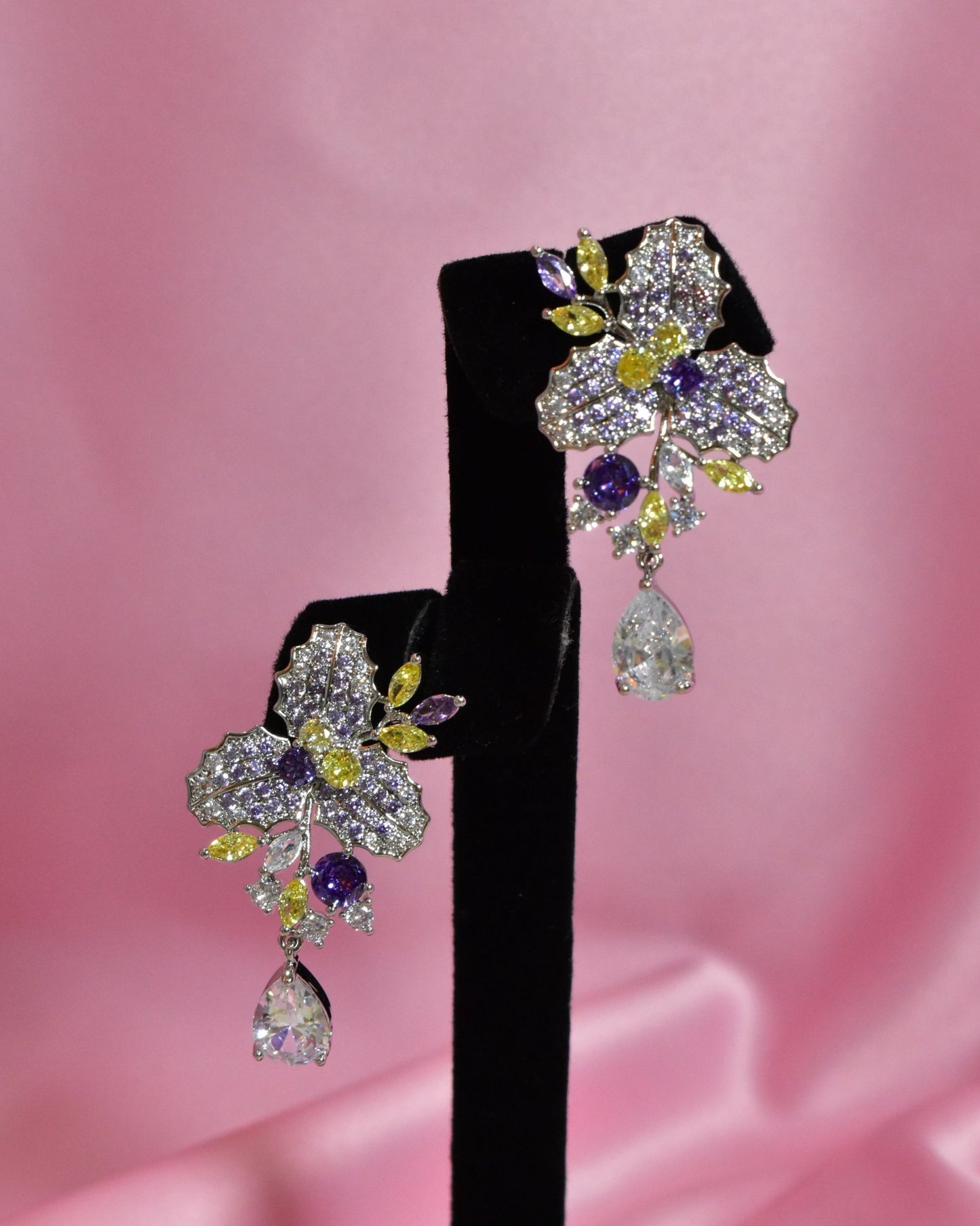 Zinat Sparkling Earrings