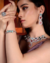 Isabella Luxurious Set 4