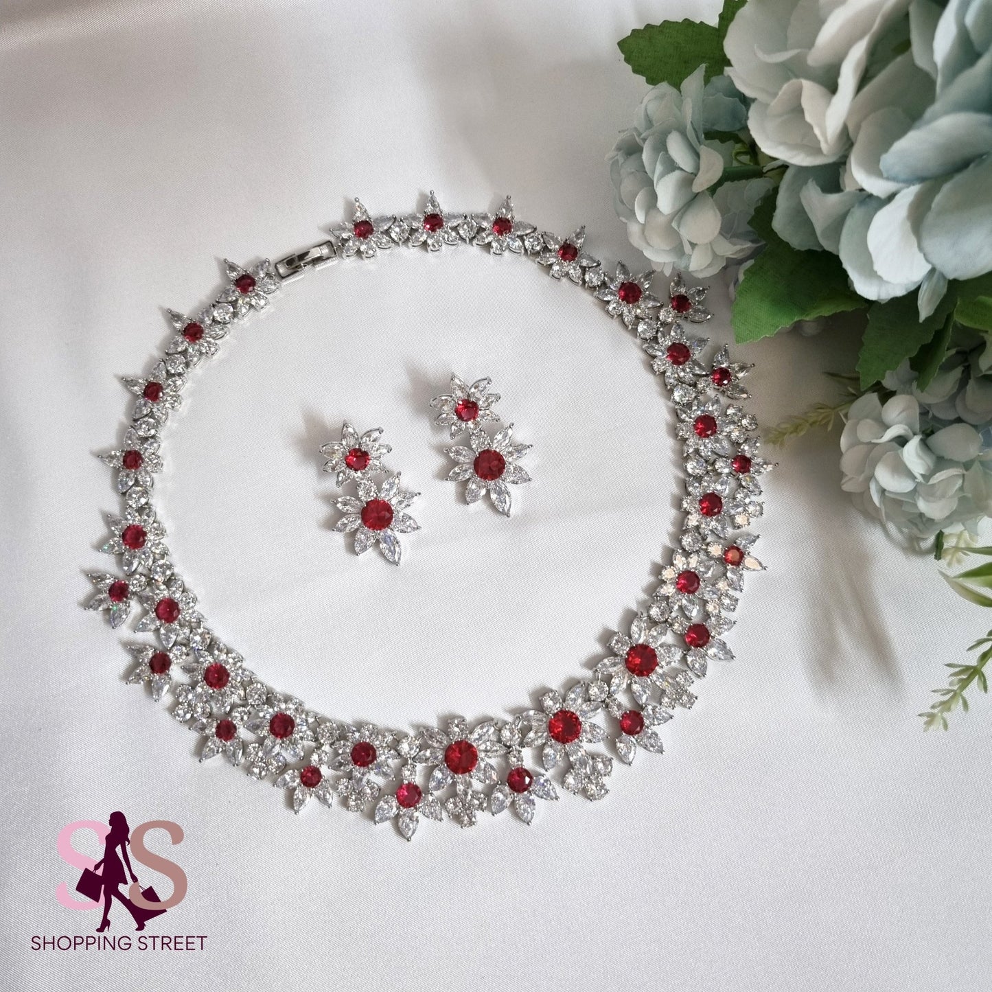 Amira Red Set Necklace Earrings