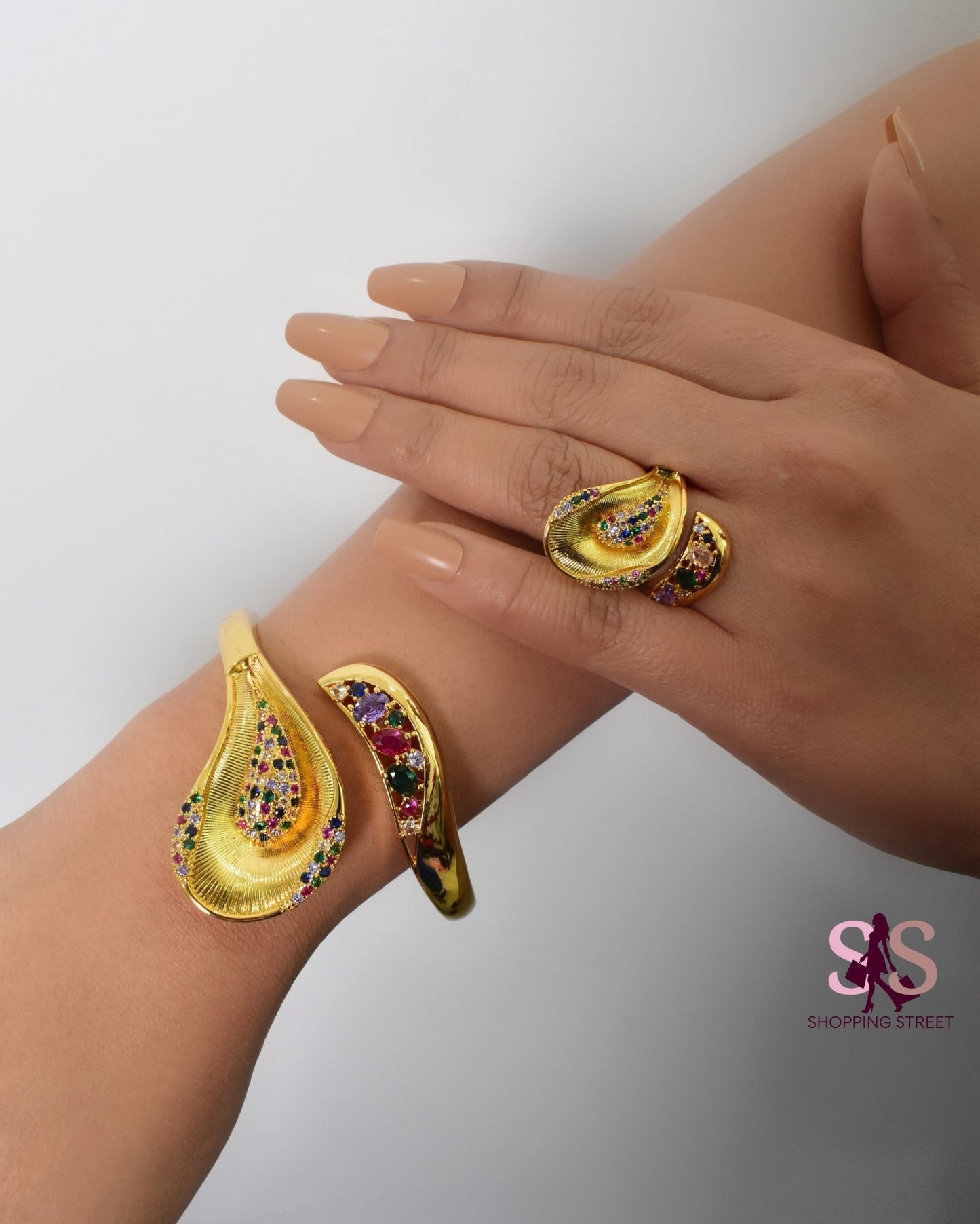 Zareen Bracelet Ring set