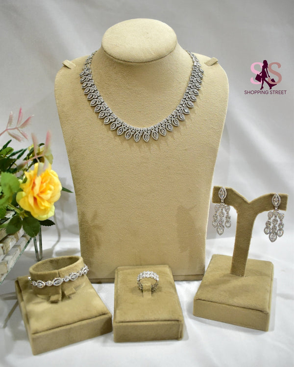 مجموعة الأناقة الخالدة — Jewelry Set, Kuwait
