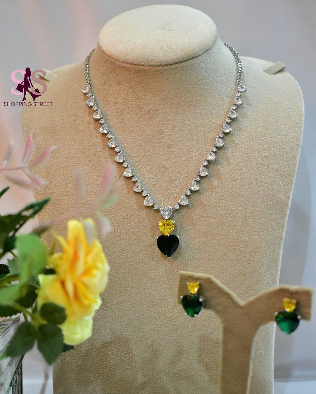 Imperial Green Charm 1