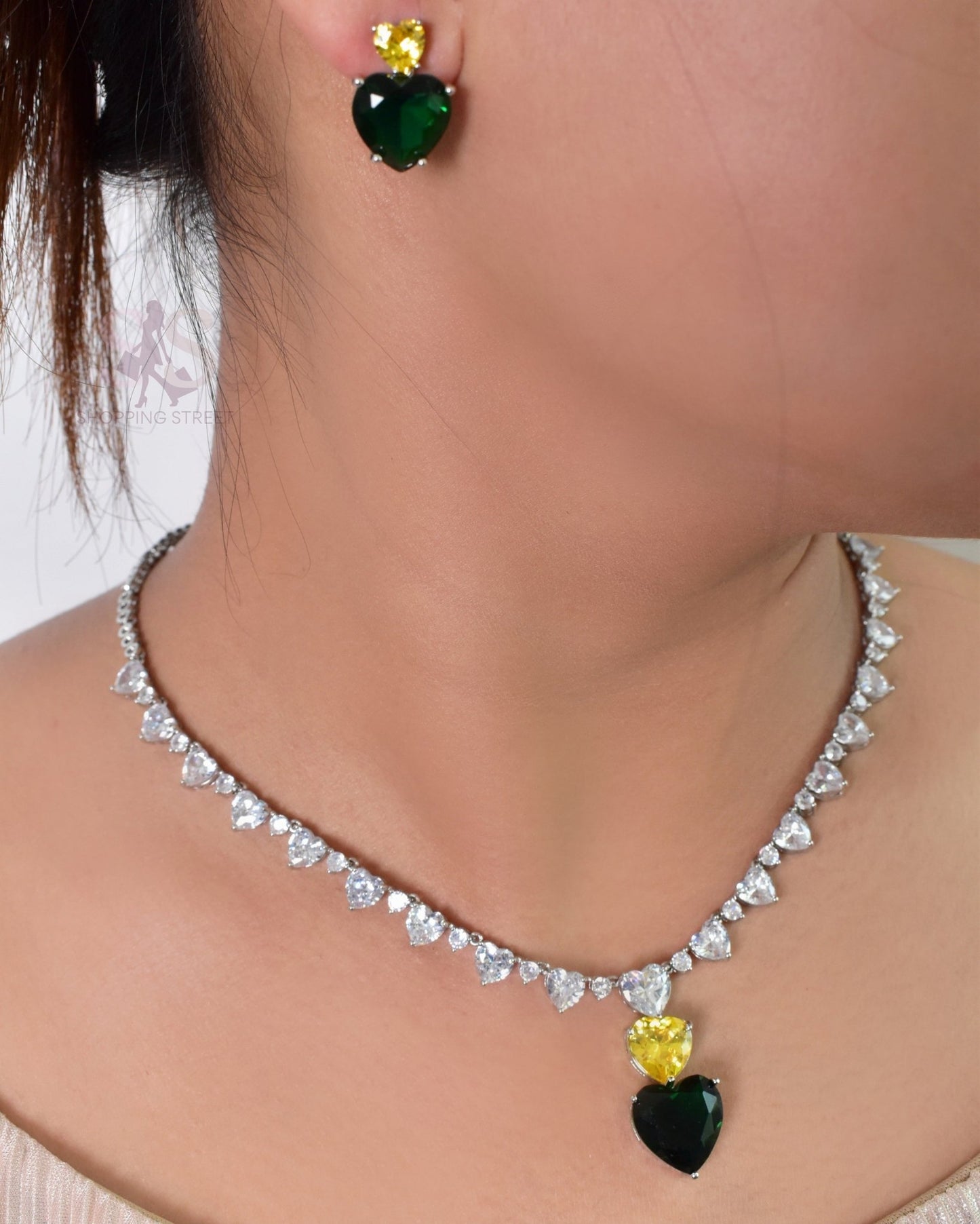Imperial Green Charm