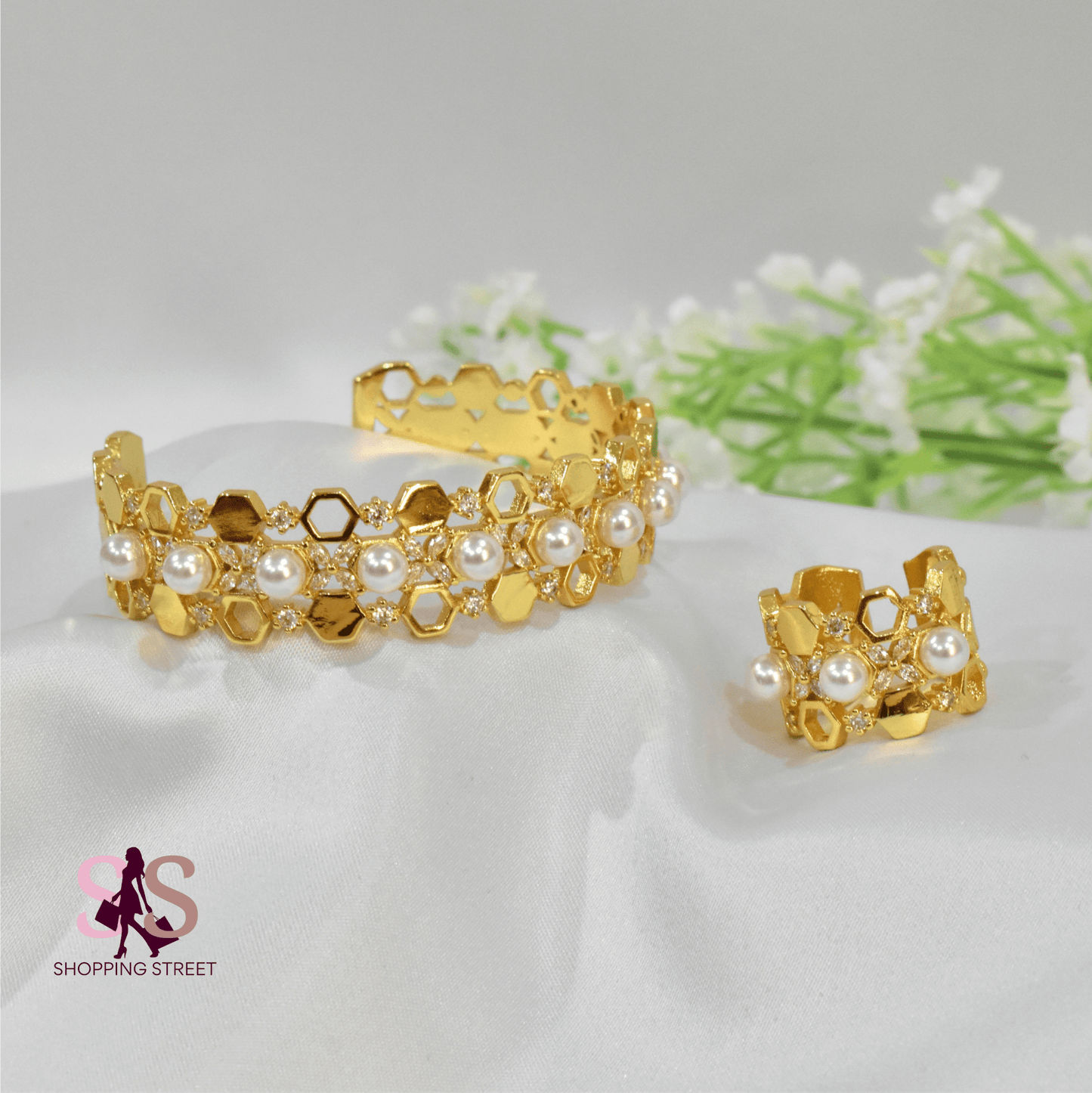 Nuwayrah Bracelet Ring Set