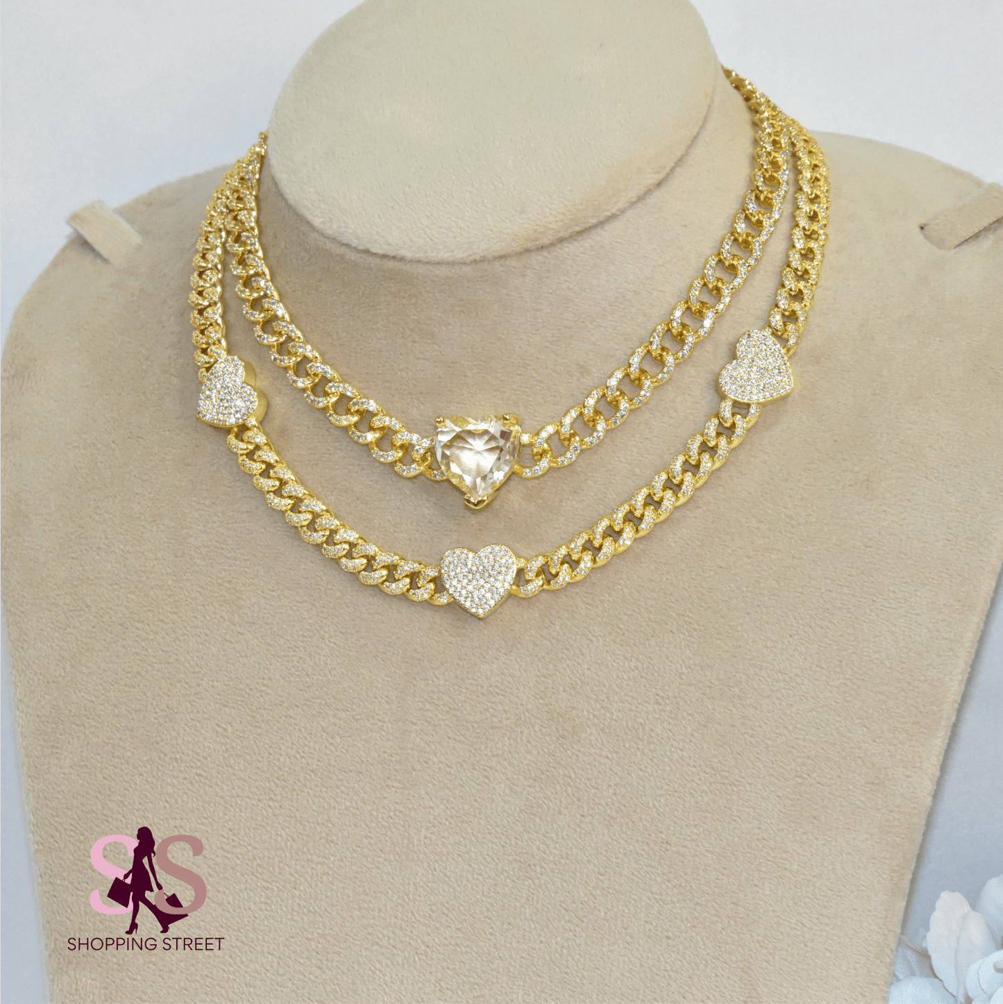 Zareena Hearts Layers Necklaces