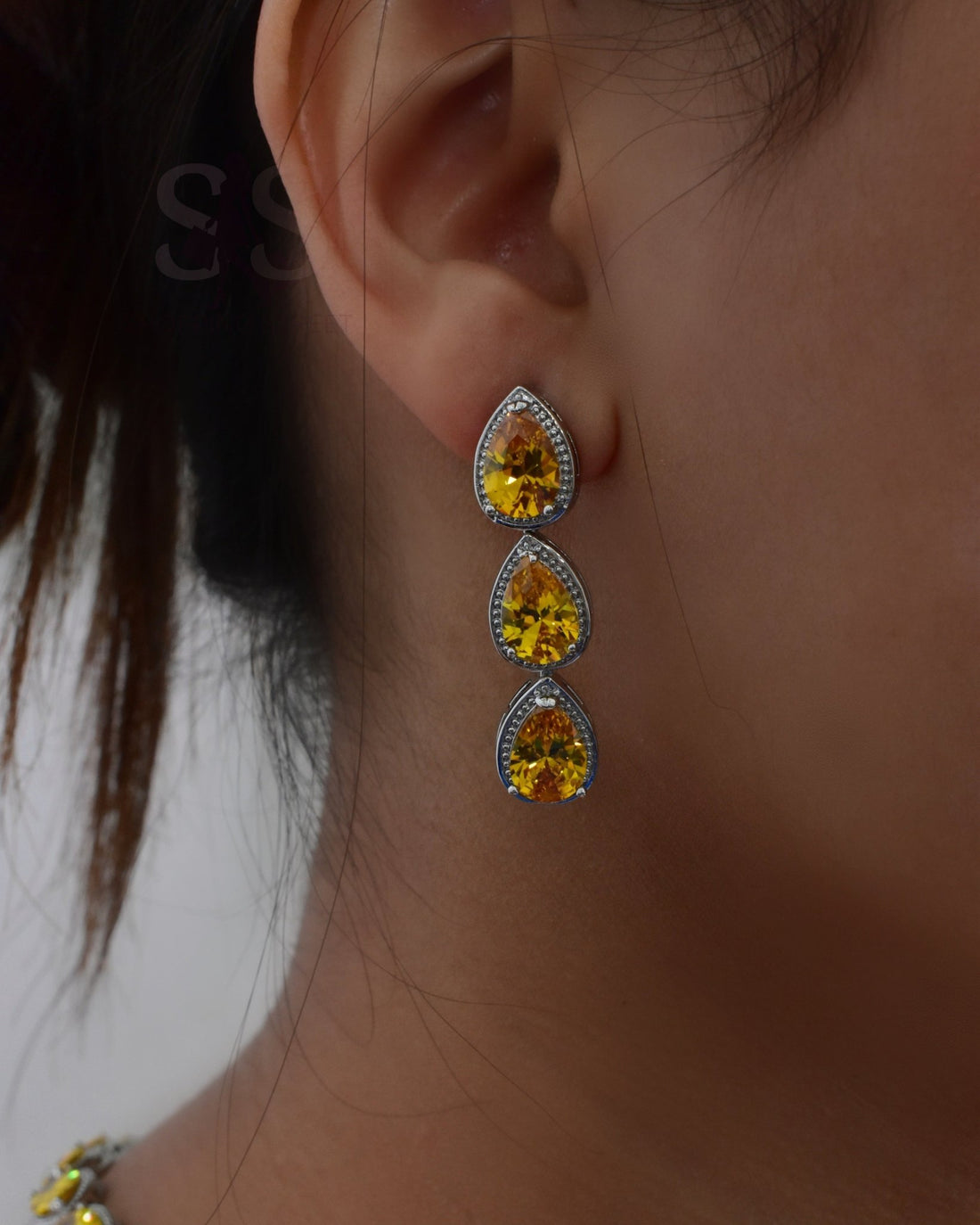 Zaynah Yellow Necklace Earring Ring Set 3