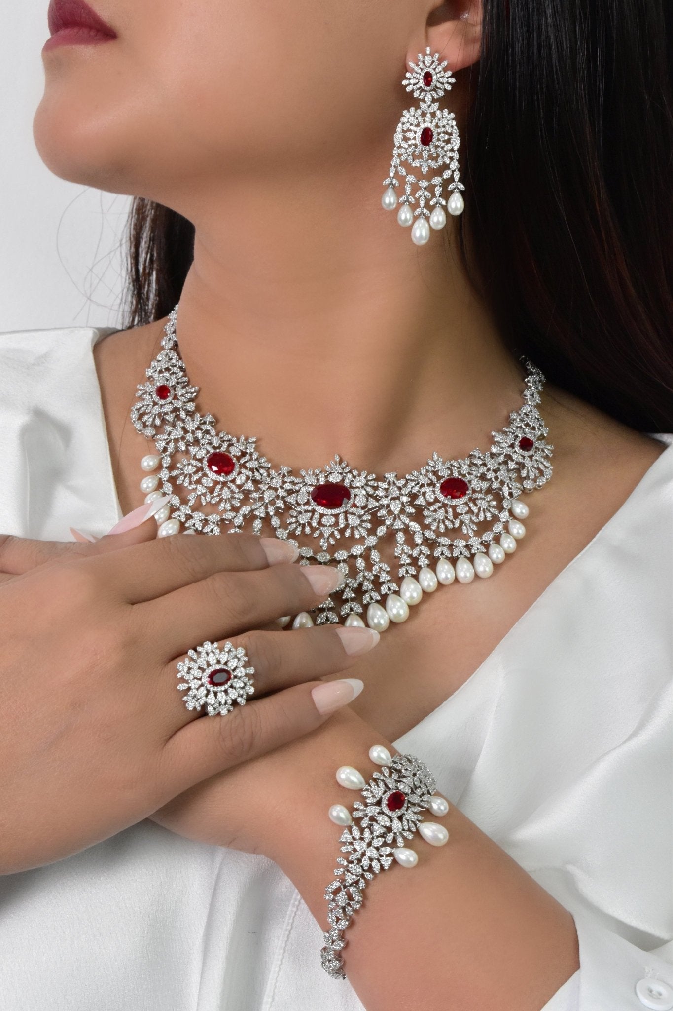Nayzum Gorgeous Pearl Set