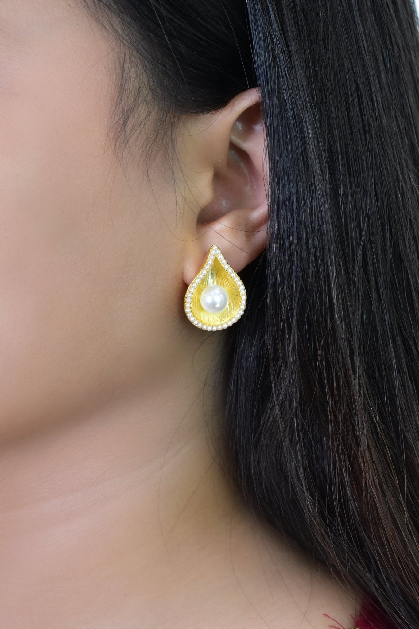 Ahlam Pearl Drop Earrings
