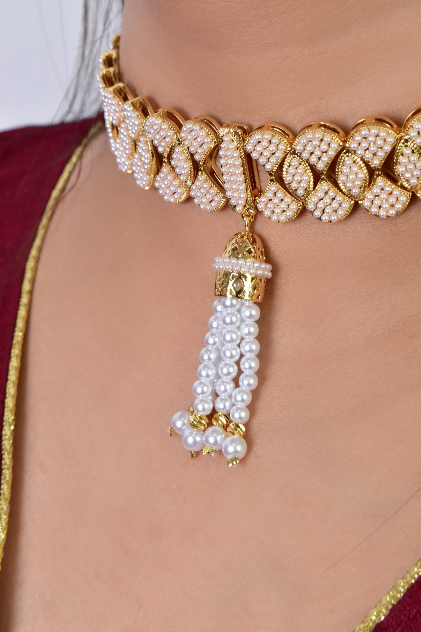 Bariz Necklace Earrings Set