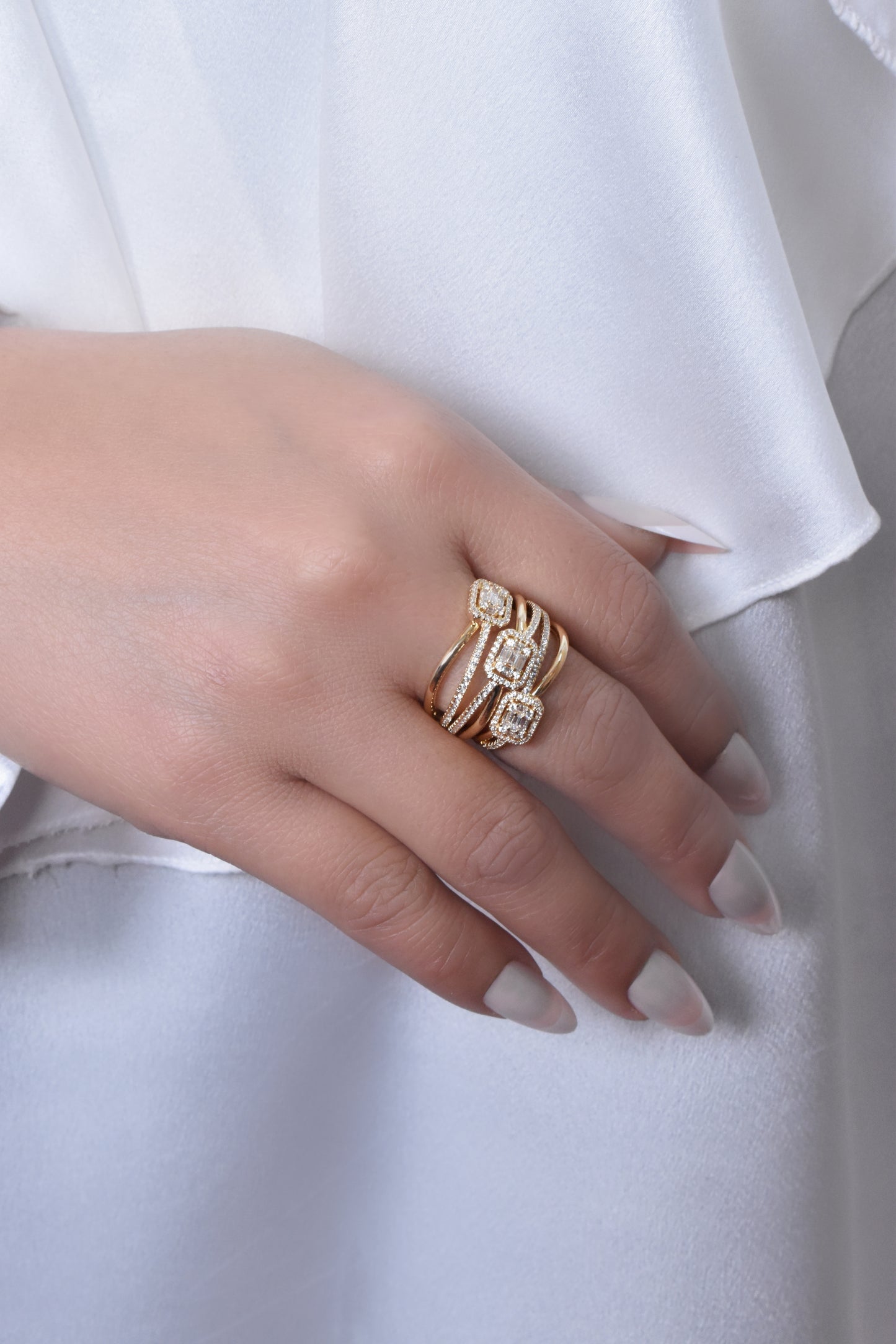 Arwa Stunning Ring