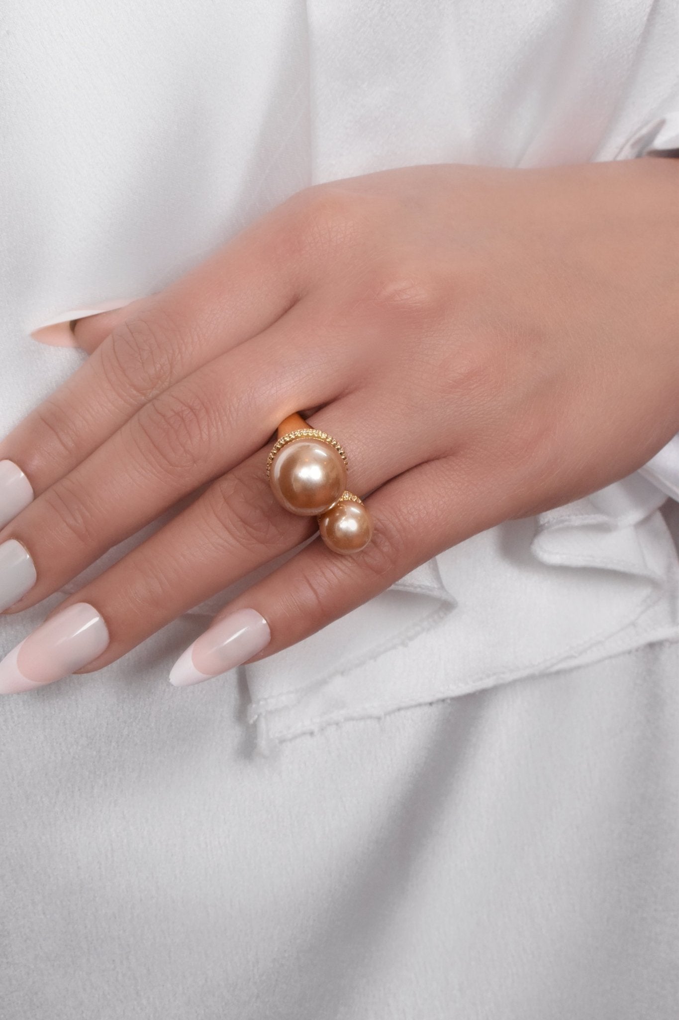 Dina Elegant Pearl Ring