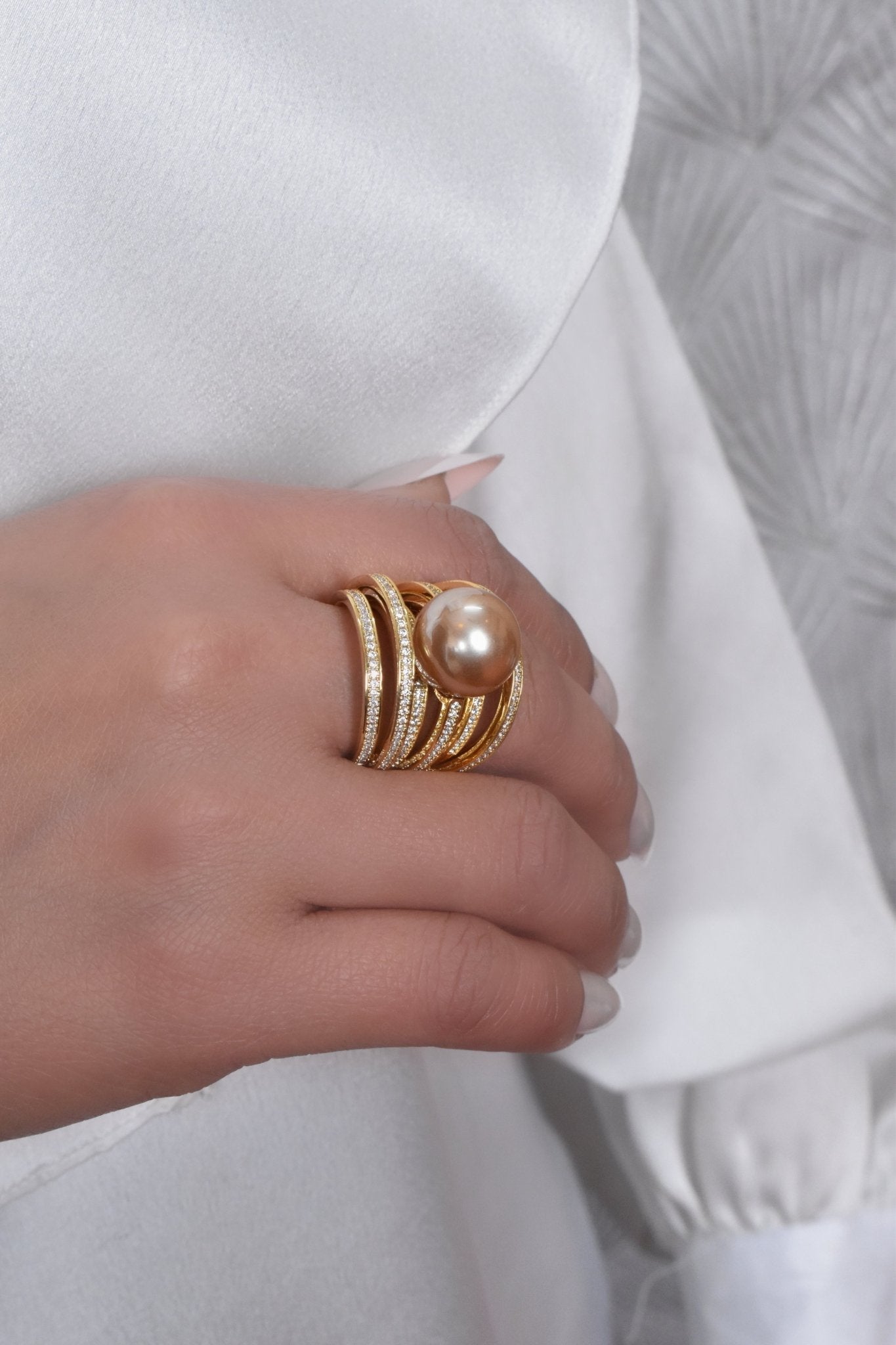 Dalal Golden Pearl Ring