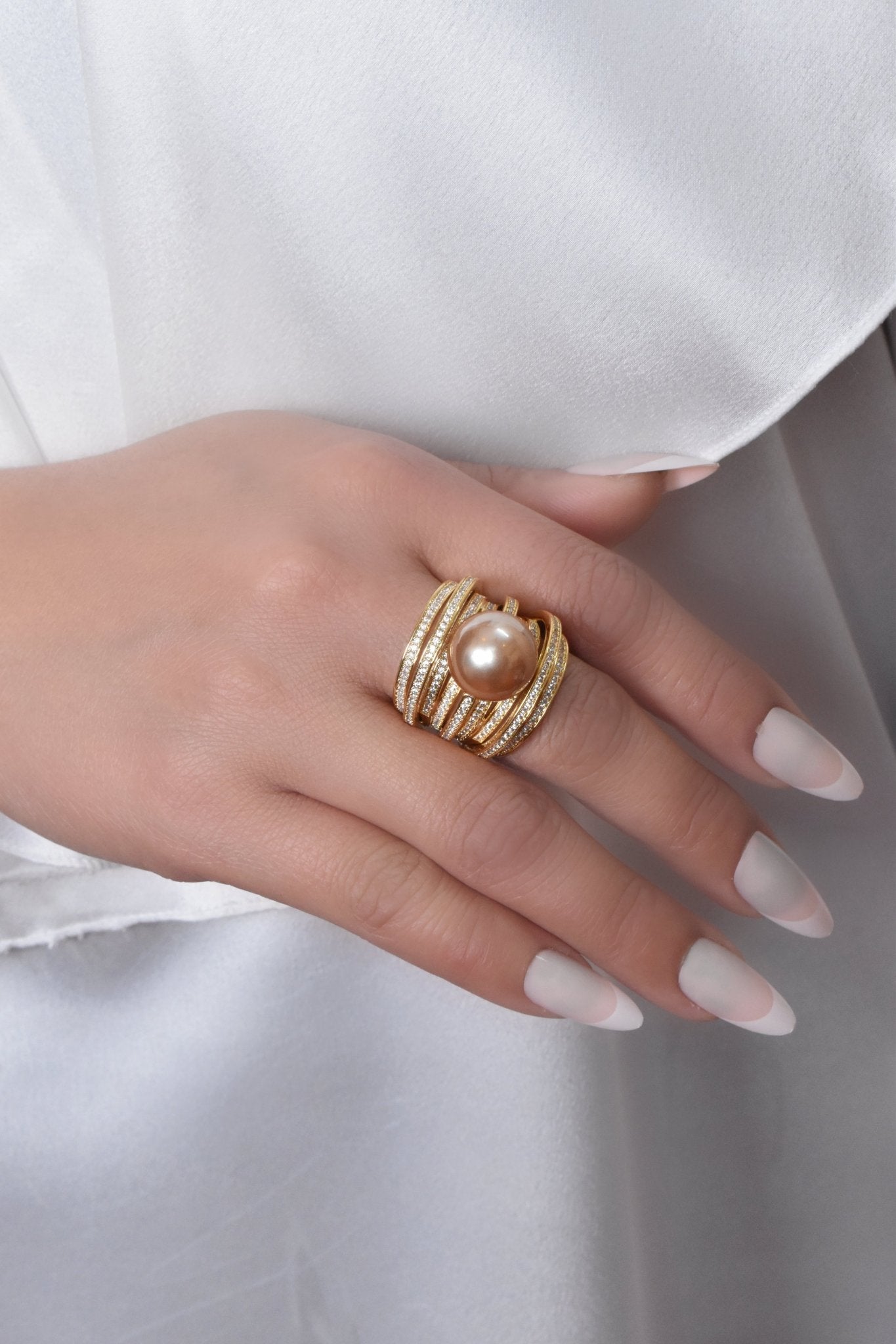Dalal Golden Pearl Ring