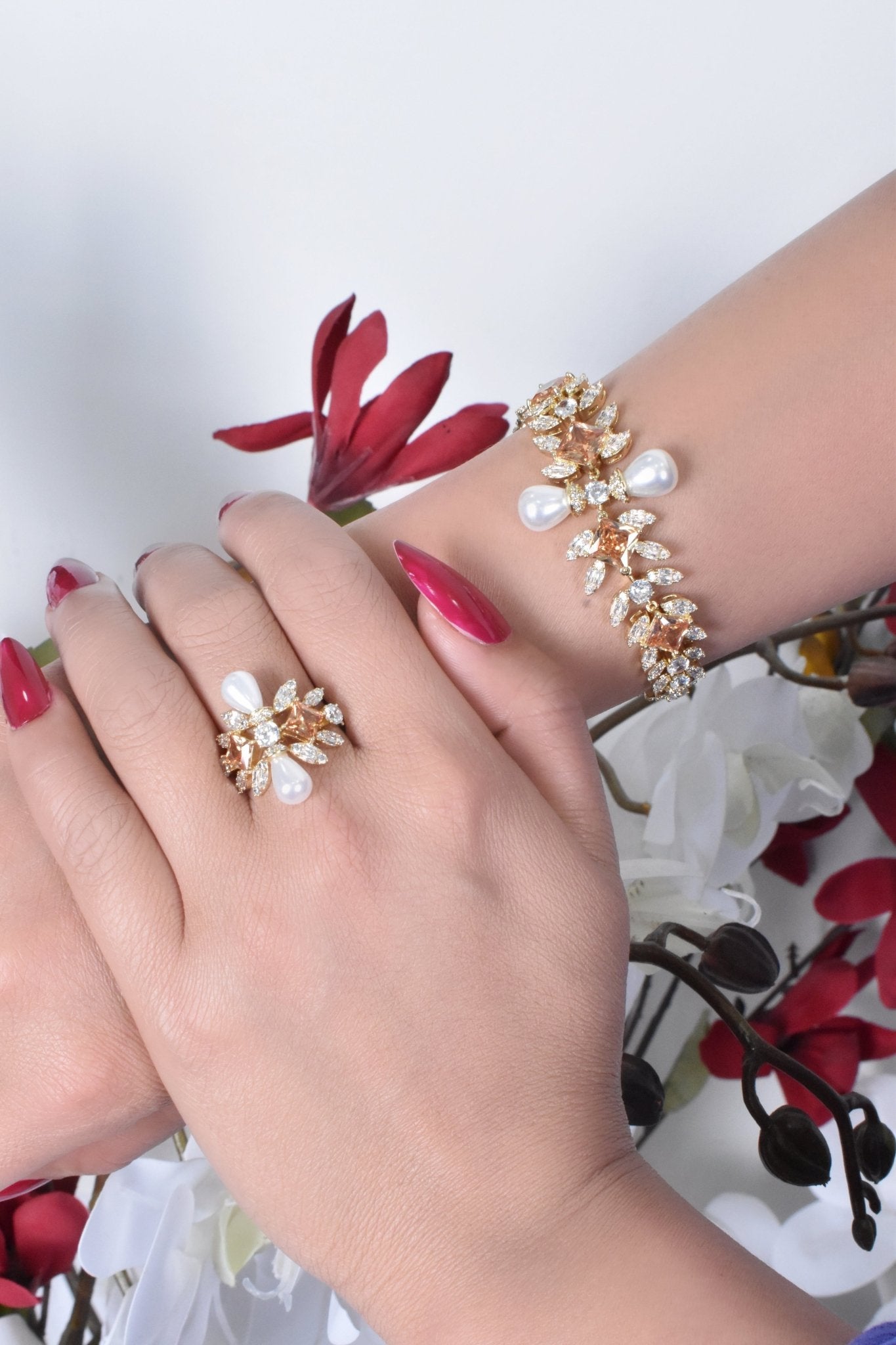 Shams Pearl Set