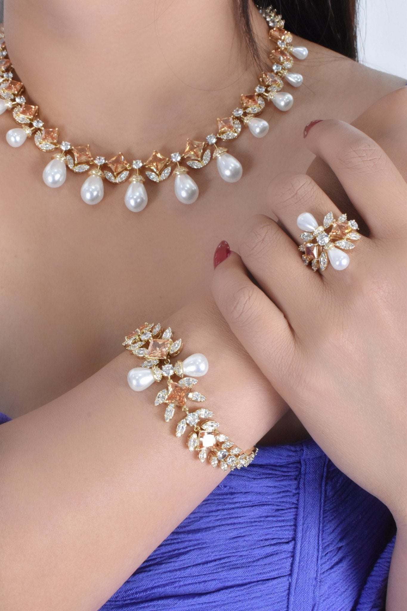 Shams Pearl Set