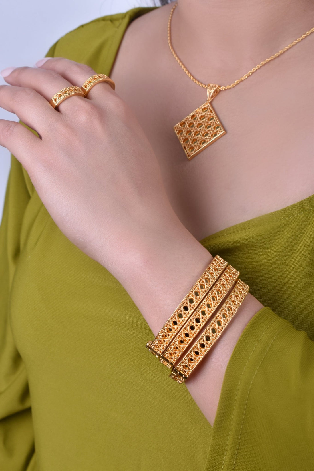 Azza Gorgeous Golden Set 6