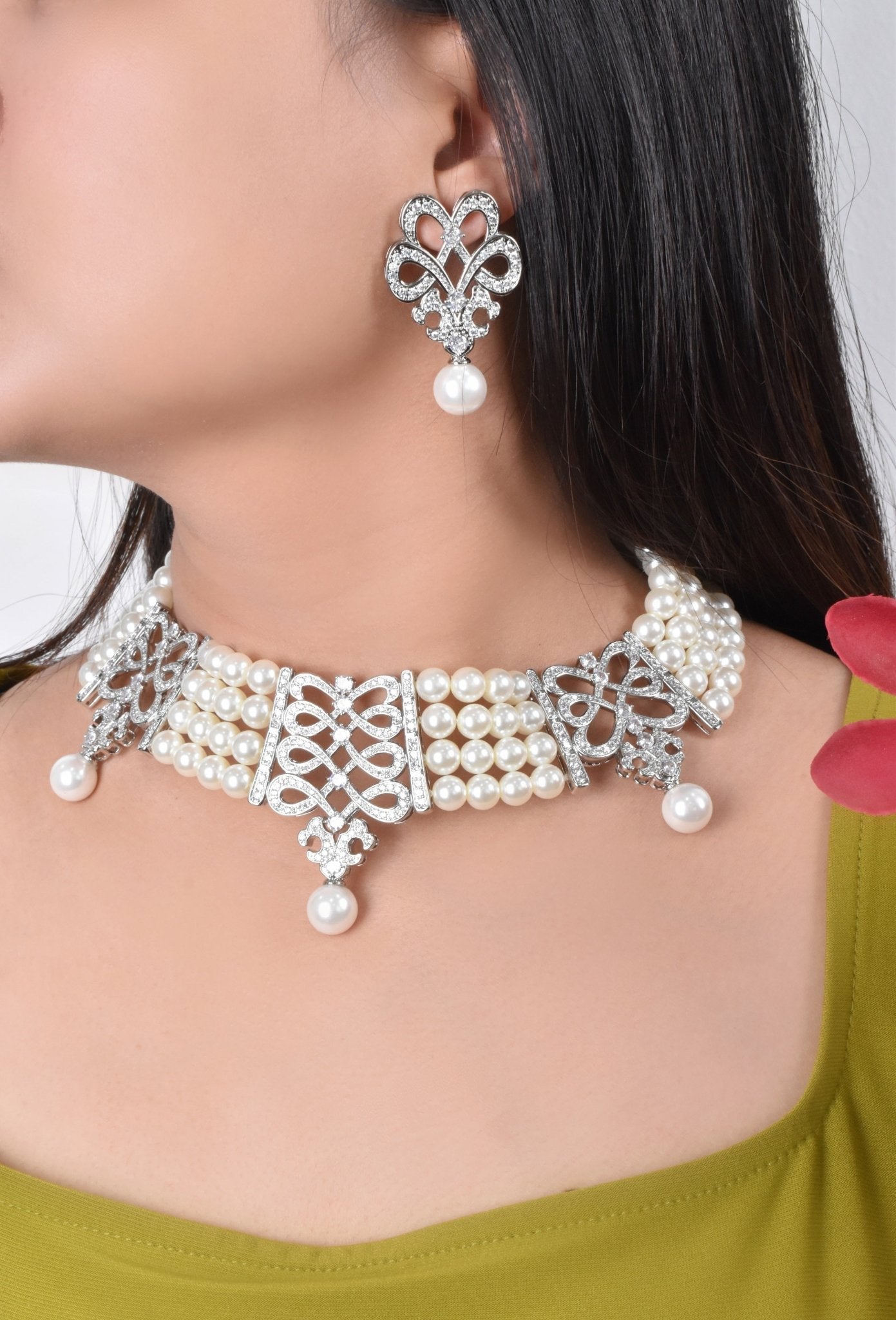 Bianka Gorgeous Pearl Set