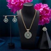 Wasan Medallion Set — jewellery, Kuwait — 2