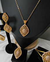 Sumayyah Golden Set 3