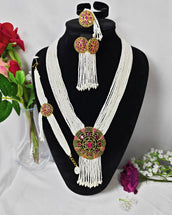 Itzel Gorgeous Pearl Set — Jewelry Set, Kuwait — 2