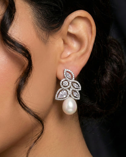 Salome Pearl Earrings