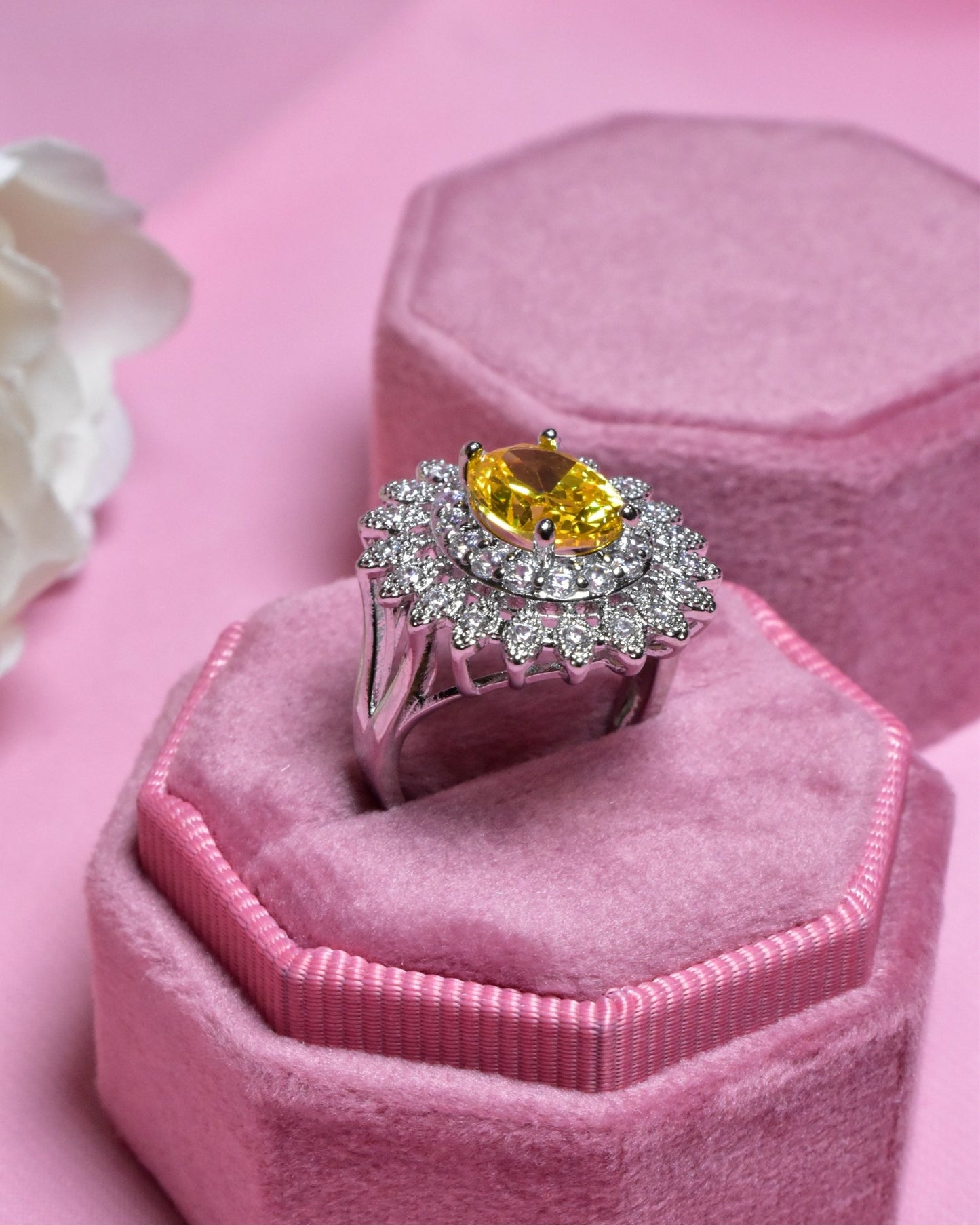 Thahira Yellow Ring
