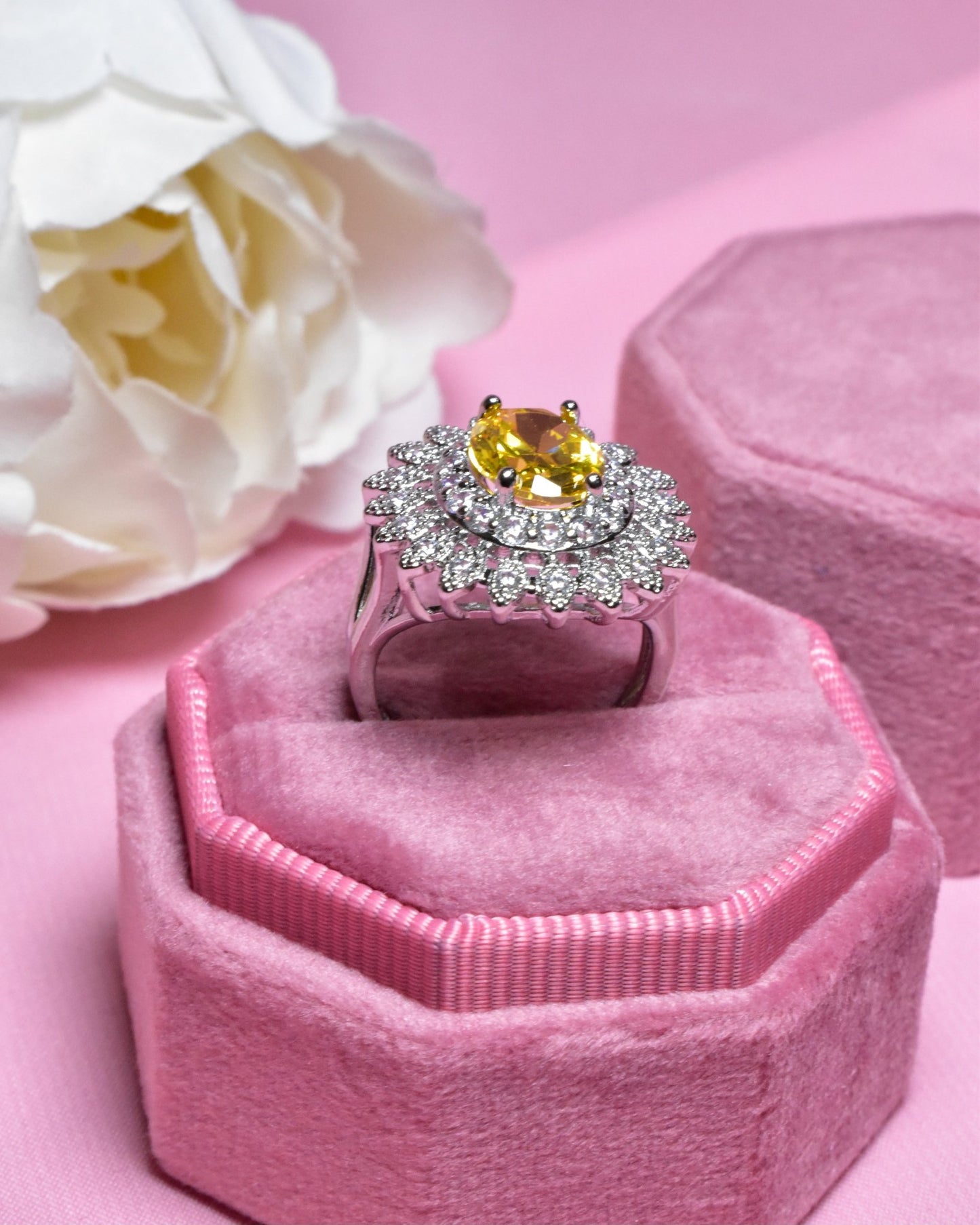 Thahira Yellow Ring