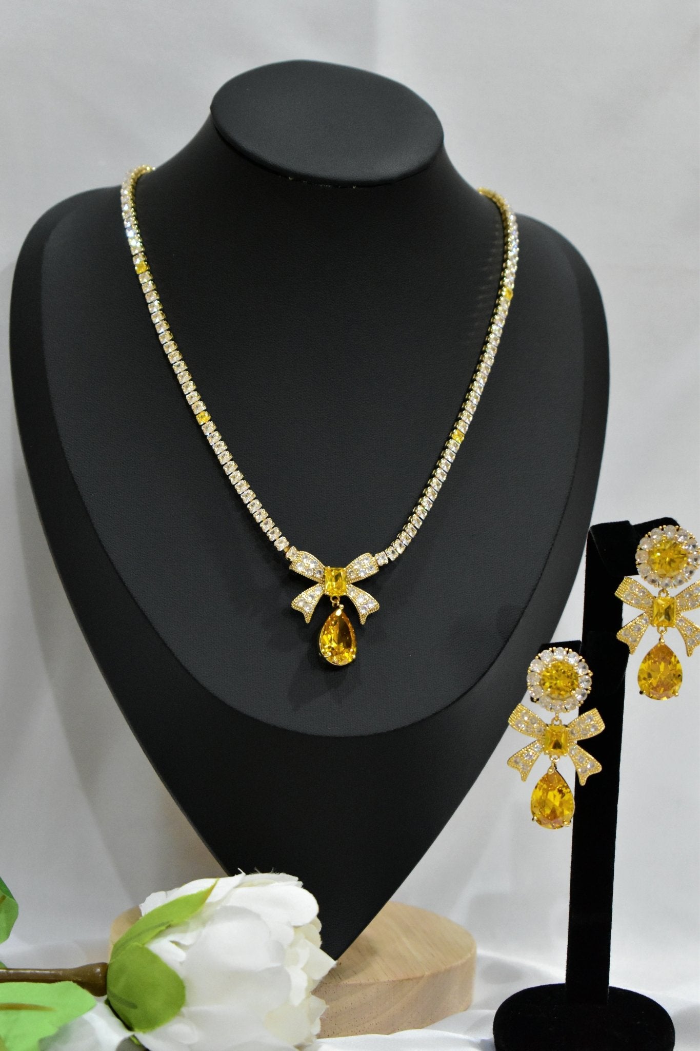 Tawfiq Necklace Earrings Set