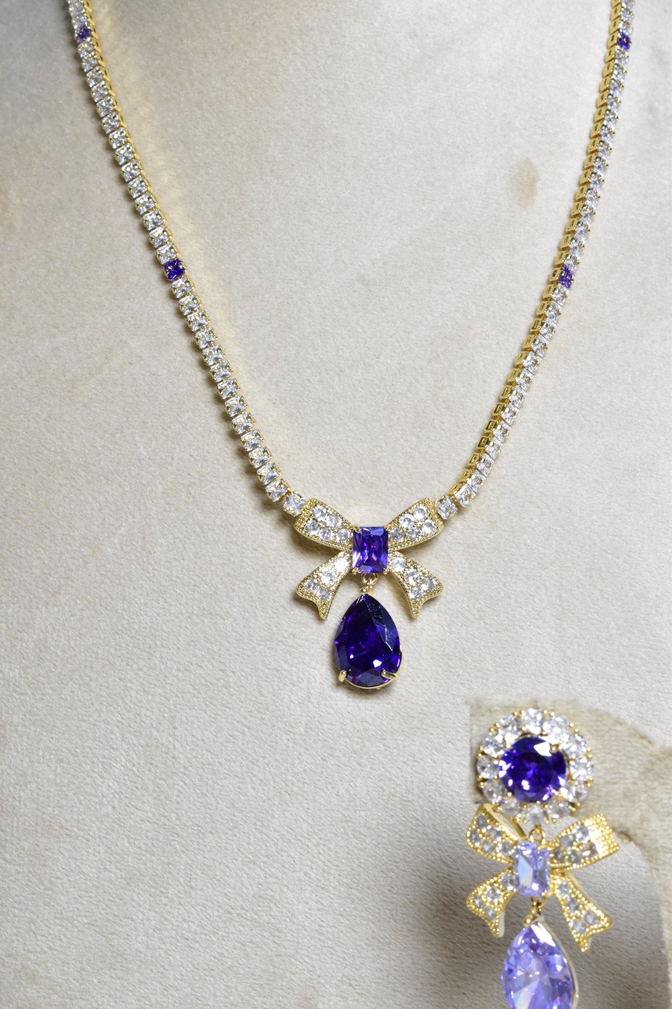 Tawfiq Necklace Earrings Set