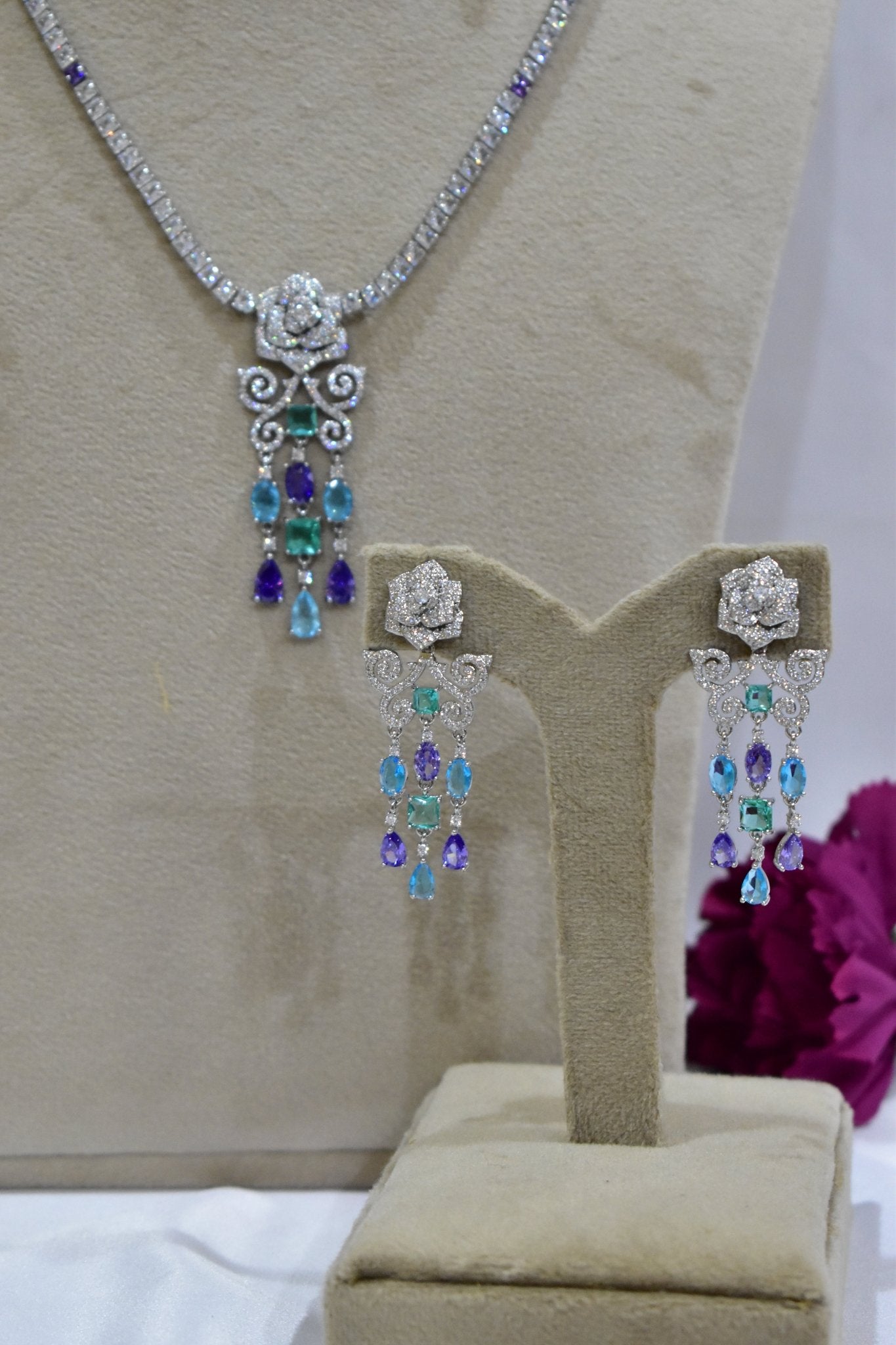 Balsam necklace Earrings Set