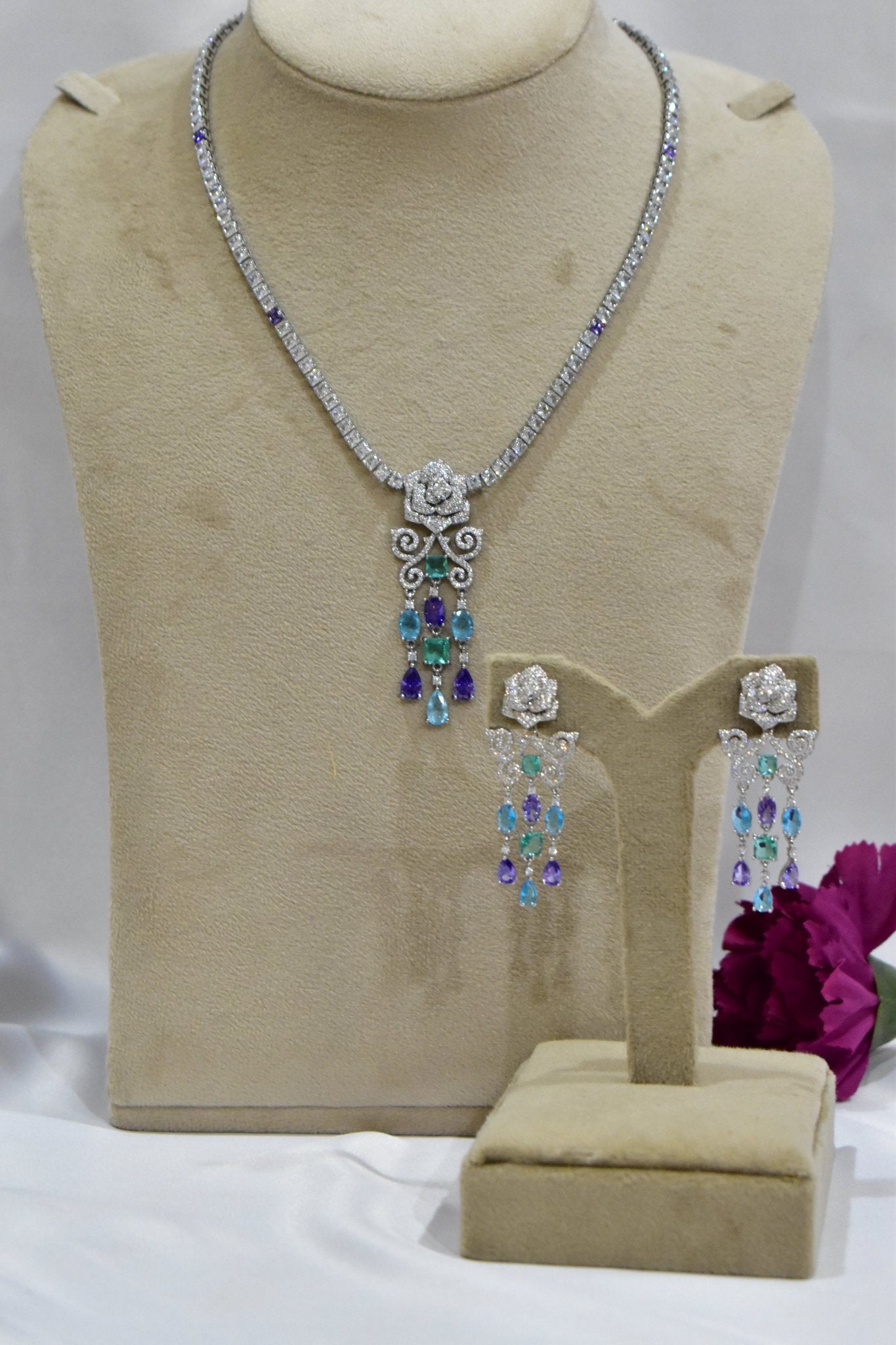 Balsam necklace Earrings Set