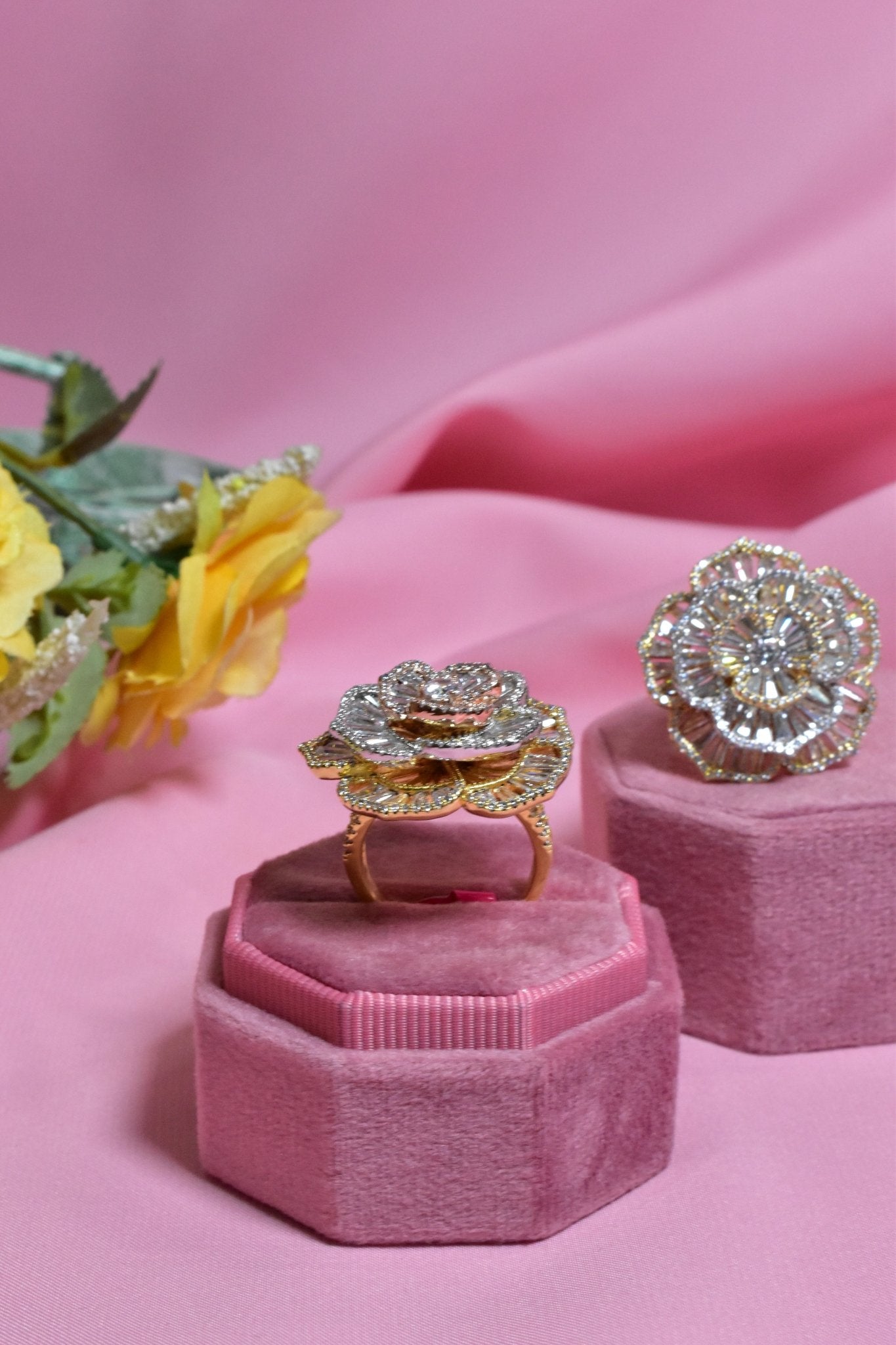 Yumna Gorgeous 2 Tone Ring