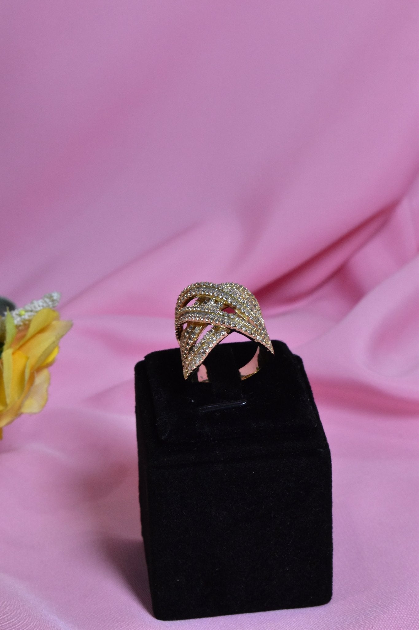 Abeer X Ring