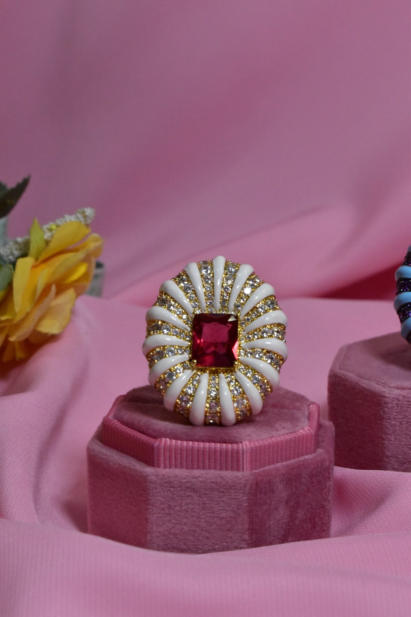 Zeinara Ring
