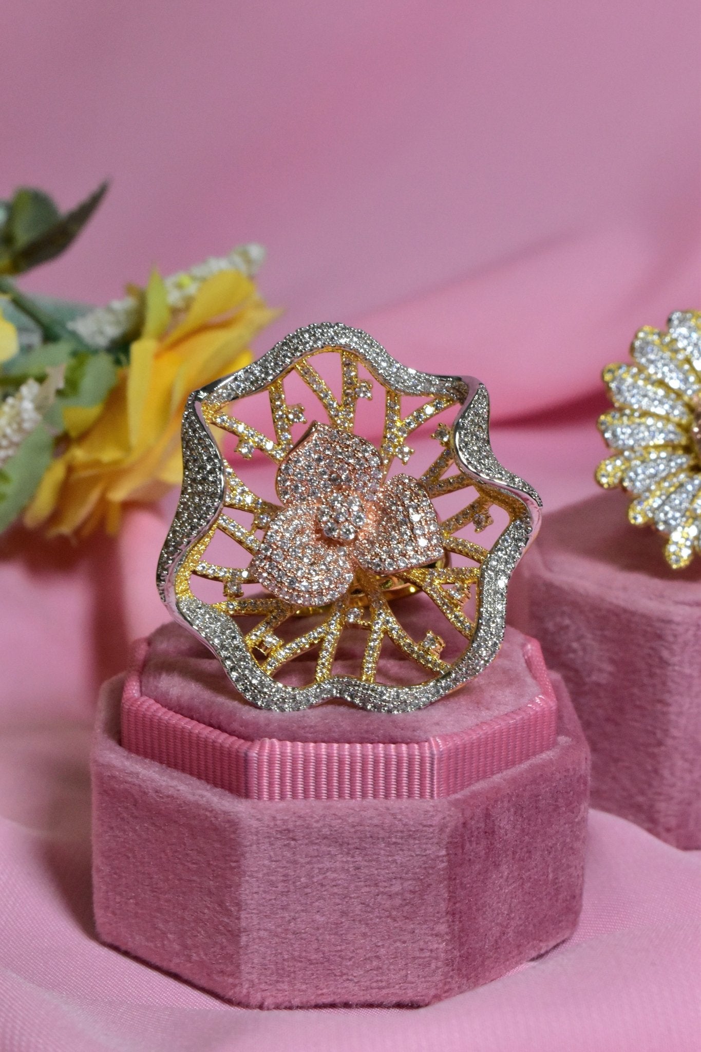 Nisreen Ring