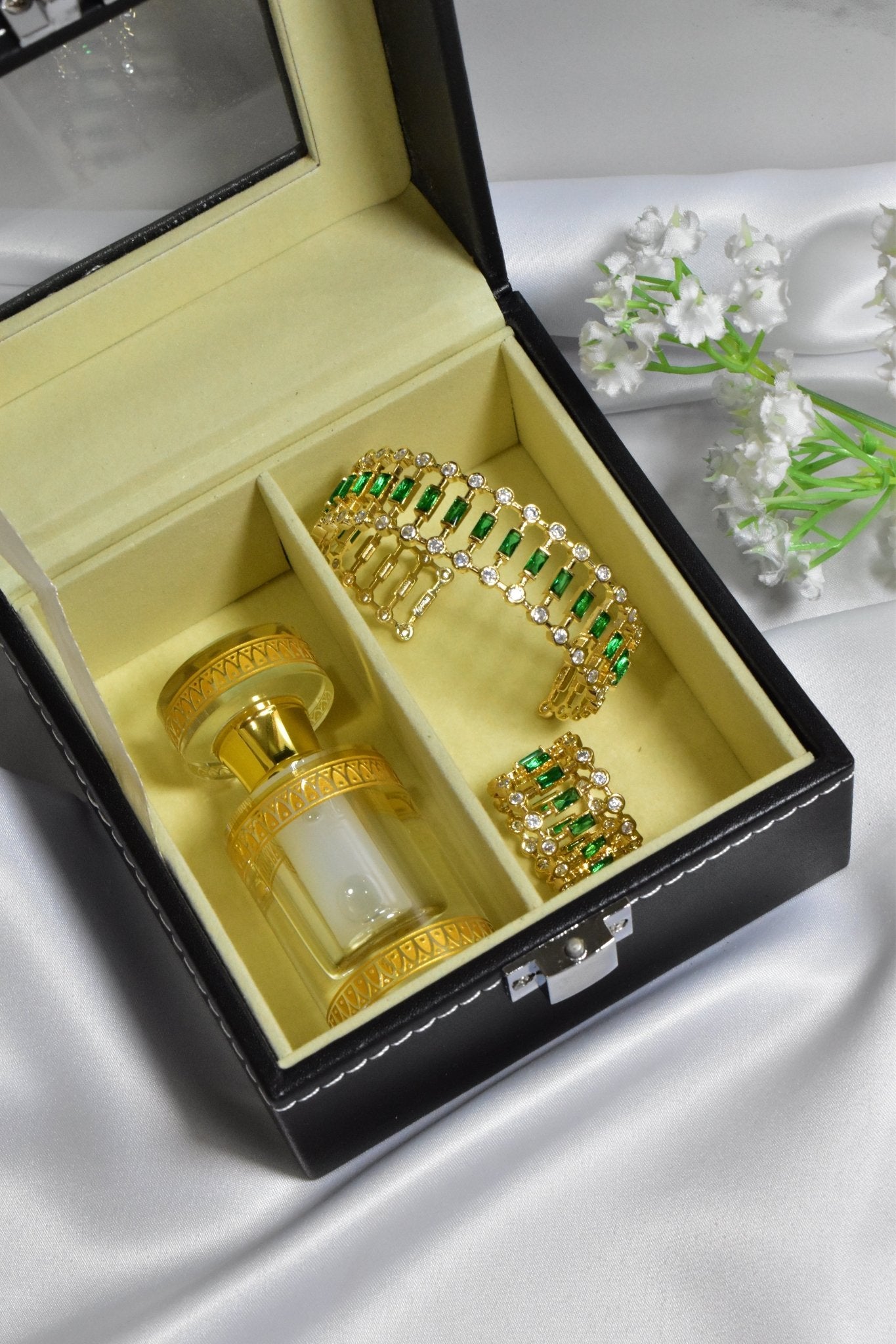 Fahad Bracelet Ring Set  + Musk Arousa