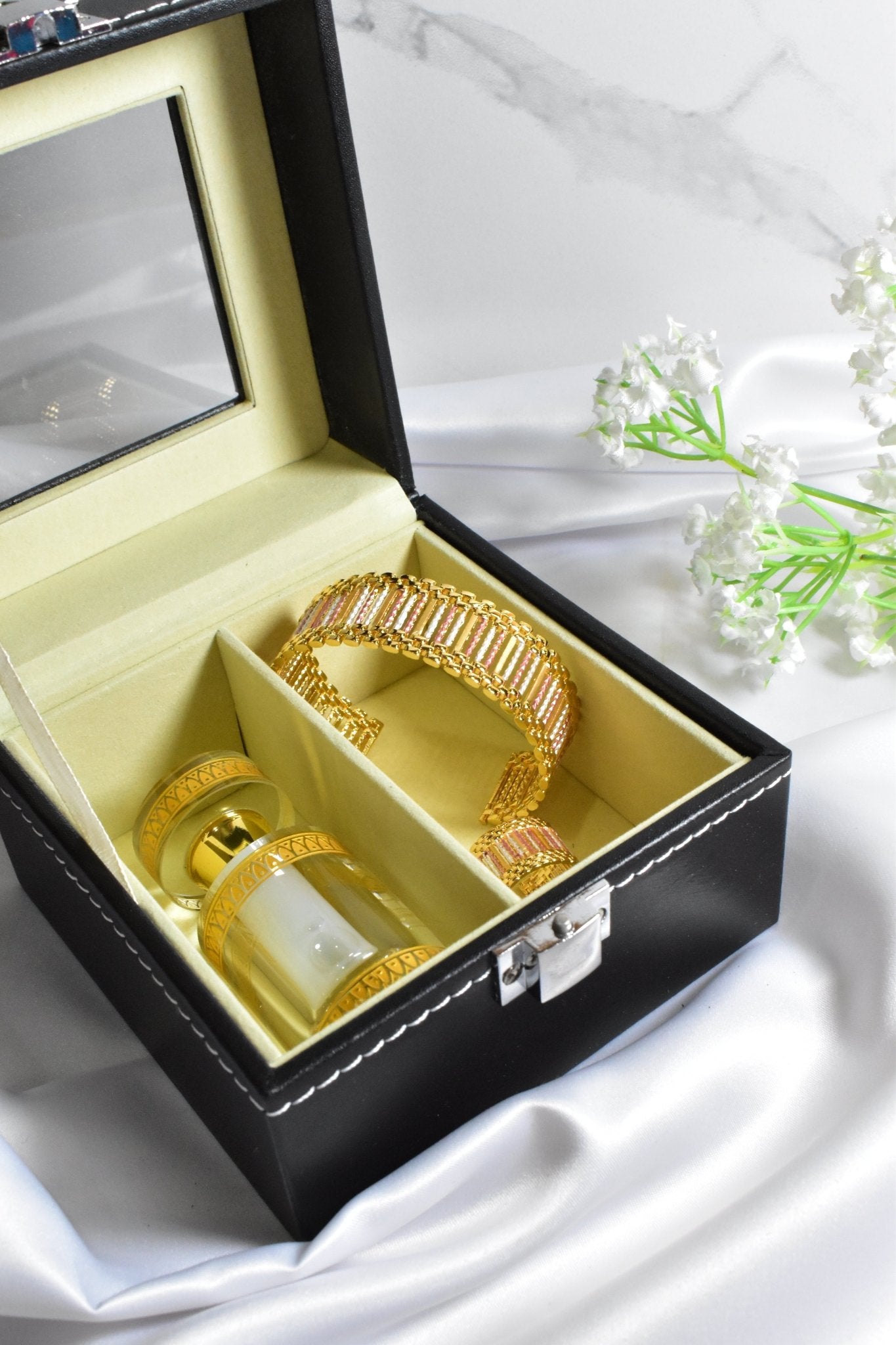Mahran Bracelet Ring Set + Musk Arousa