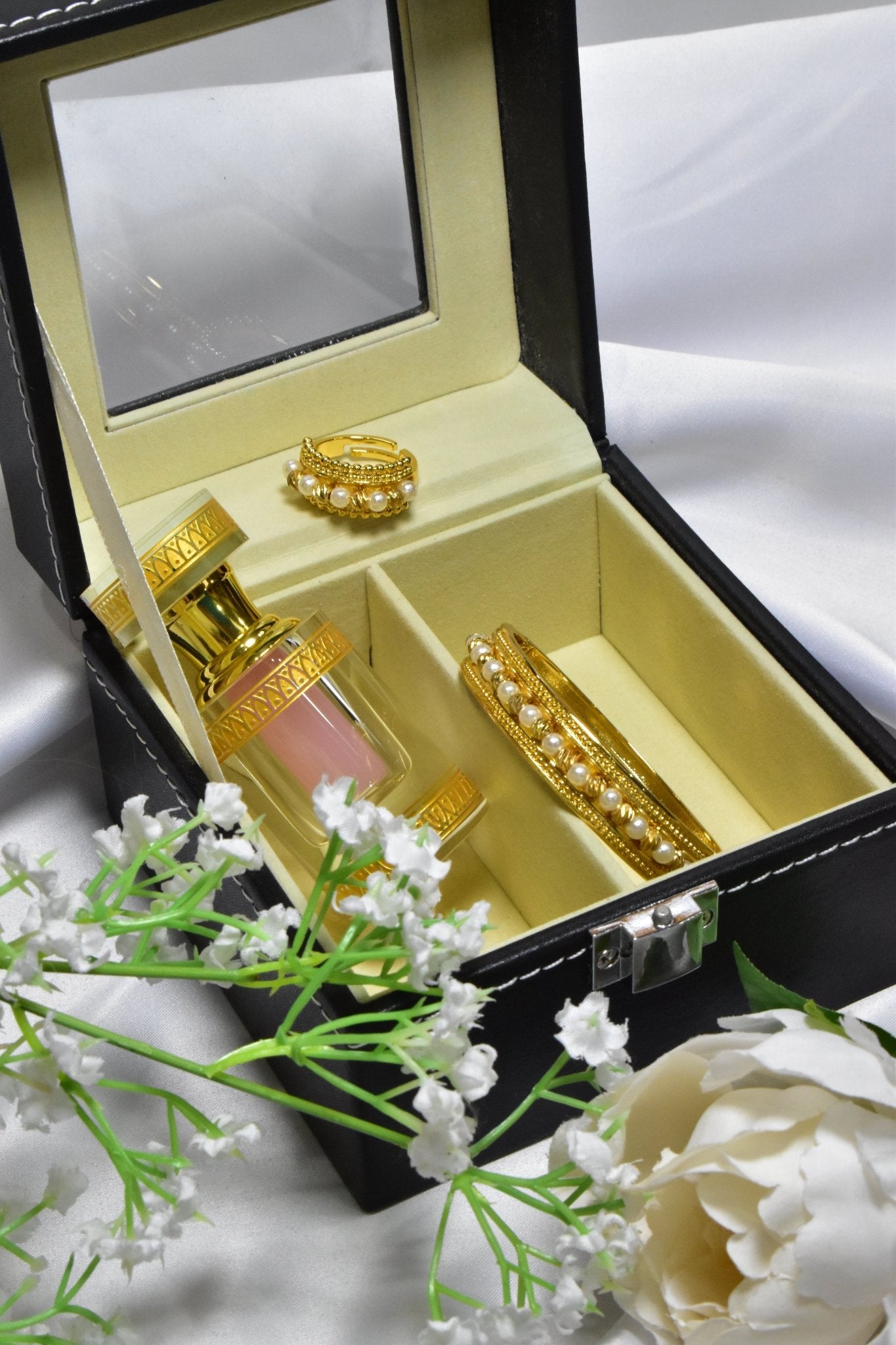 Nadrah Bracelet Ring Set + Musk Rumman