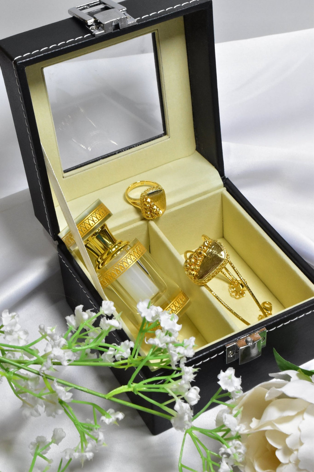 Zuhor Bracelet Ring Set + Musk Arousa 2
